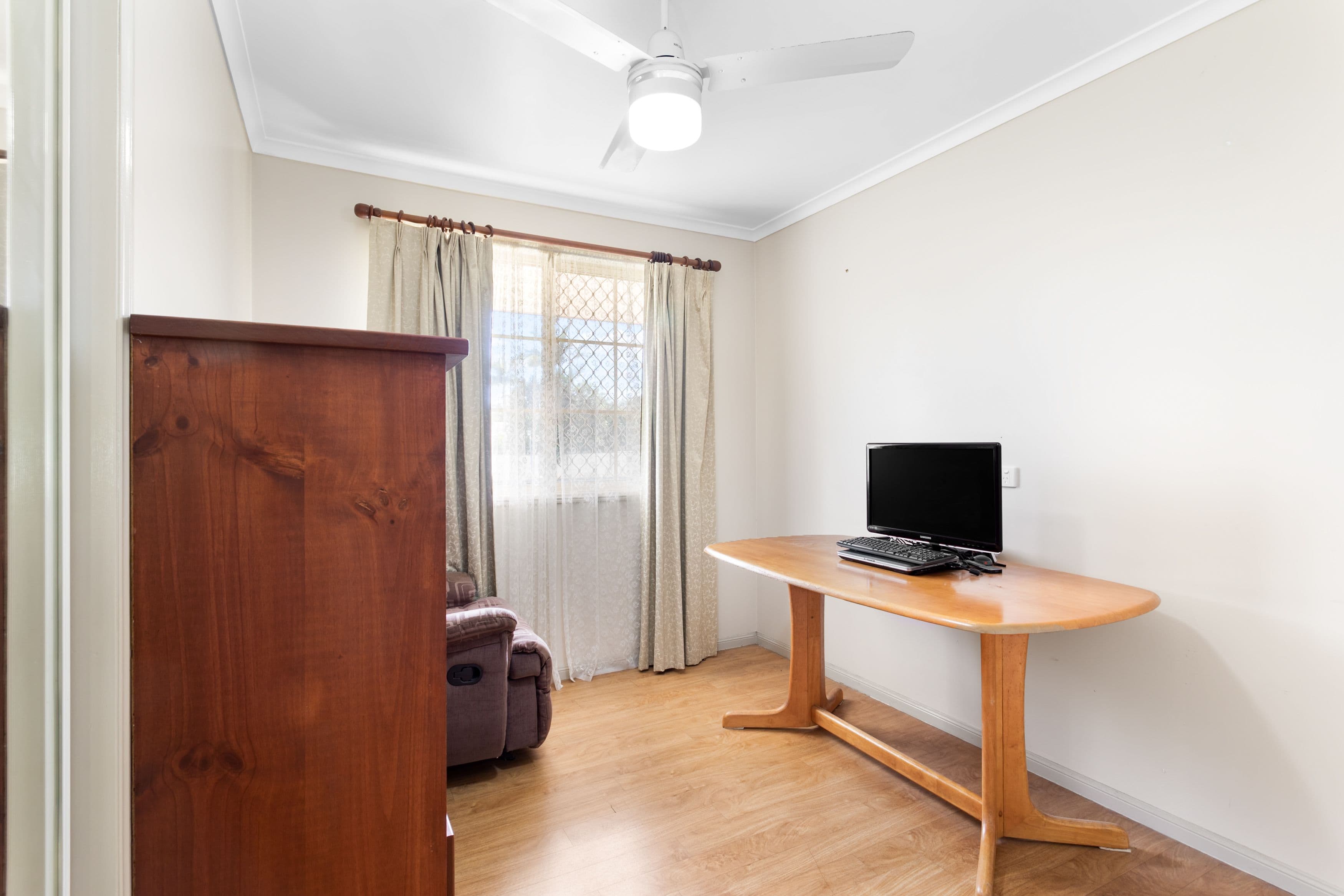 8 Leyland Avenue, Deception Bay QLD 4508, Deception Bay - Thumbnail 5