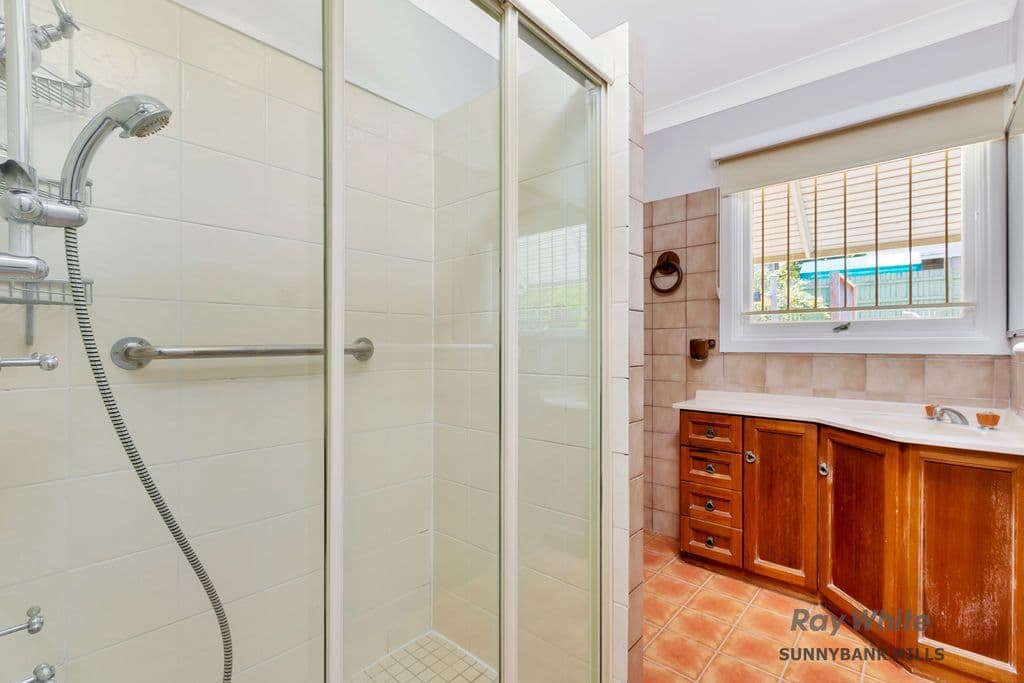 50 Valentia Street, Mansfield QLD 4122, Mansfield - Thumbnail 8