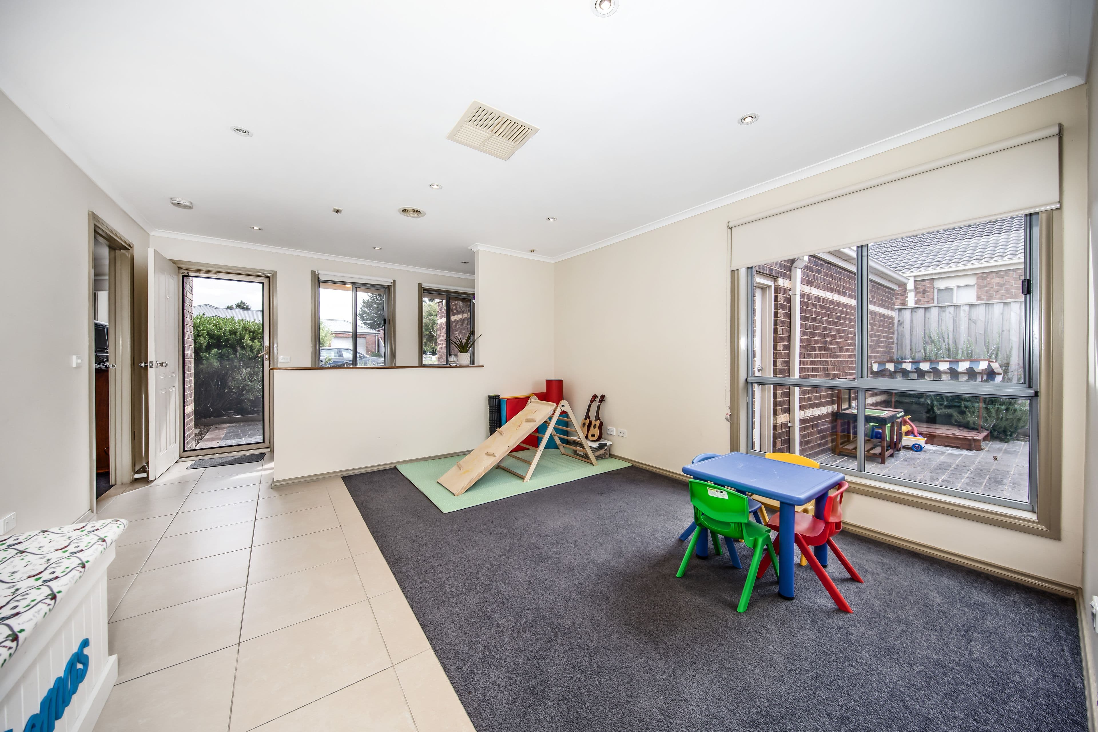 4 Gabbo Court, Sunbury VIC 3429, Sunbury - Thumbnail 2