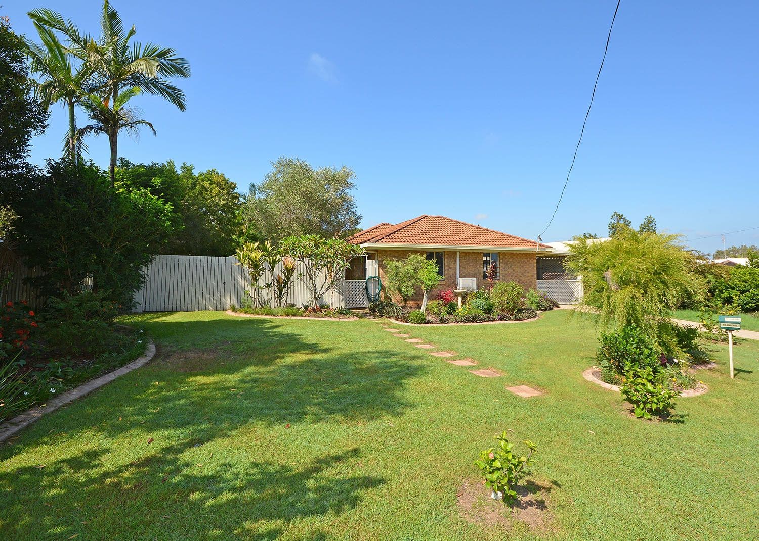 2 Maryanne Court, Point Vernon QLD 4655, Point Vernon - Thumbnail 3