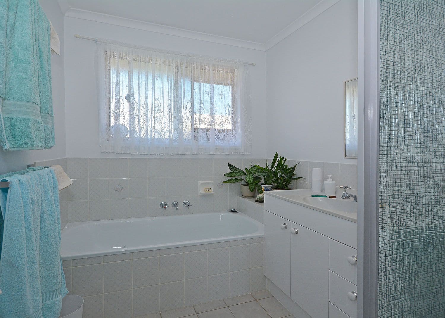 2 Maryanne Court, Point Vernon QLD 4655, Point Vernon - Thumbnail 7