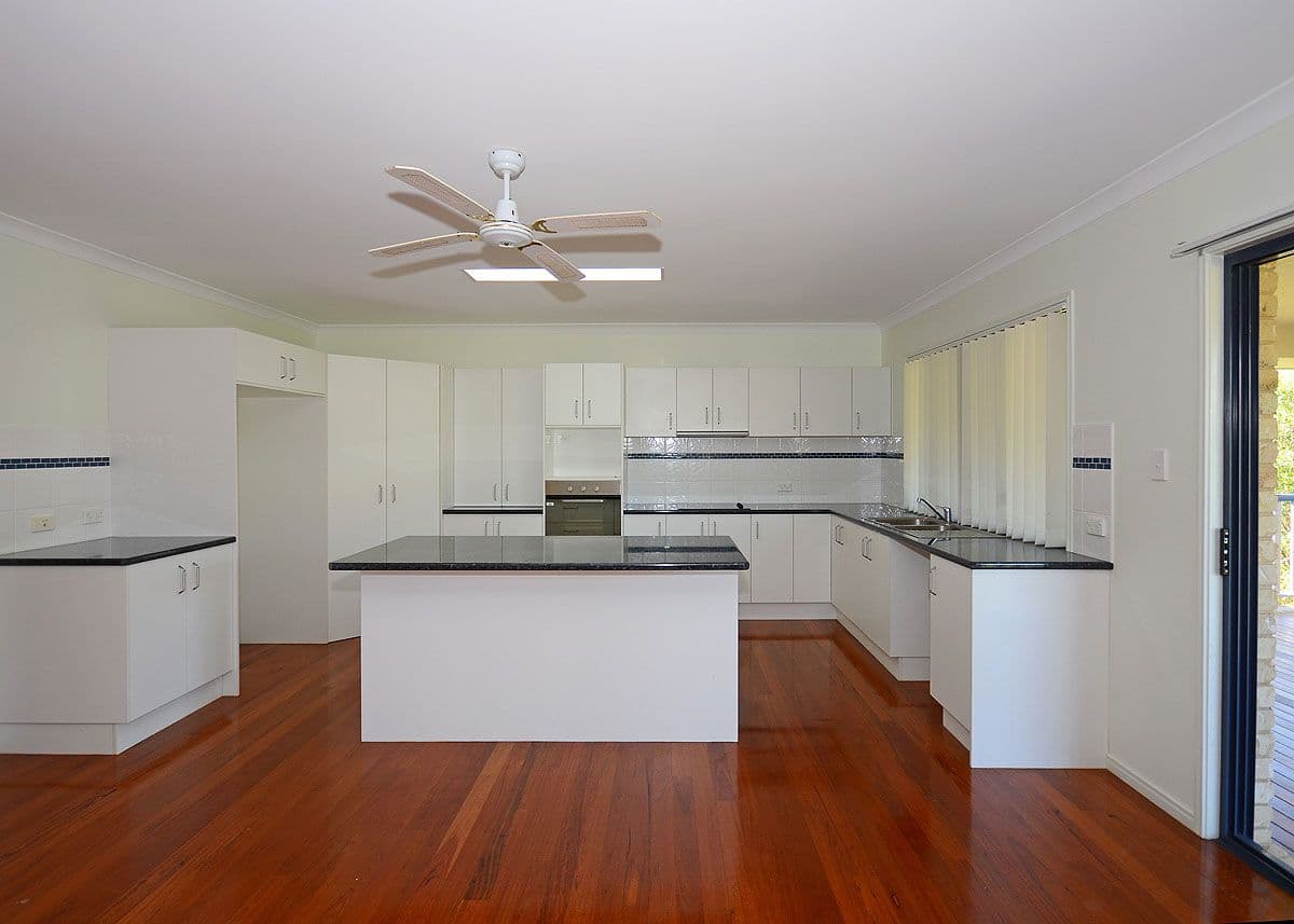 17 Highview Drive, CRAIGNISH QLD 4655, Craignish - Thumbnail 3