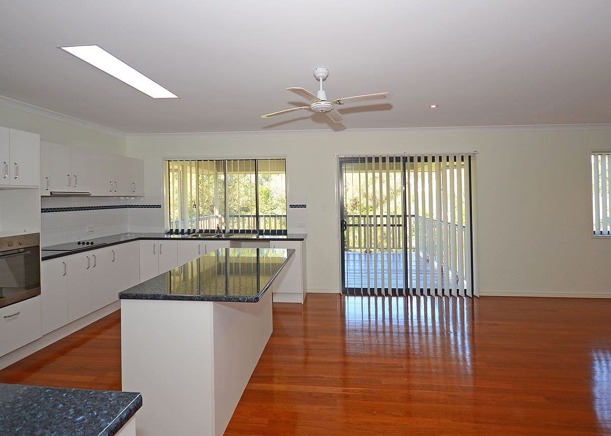 17 Highview Drive, CRAIGNISH QLD 4655, Craignish - Thumbnail 5