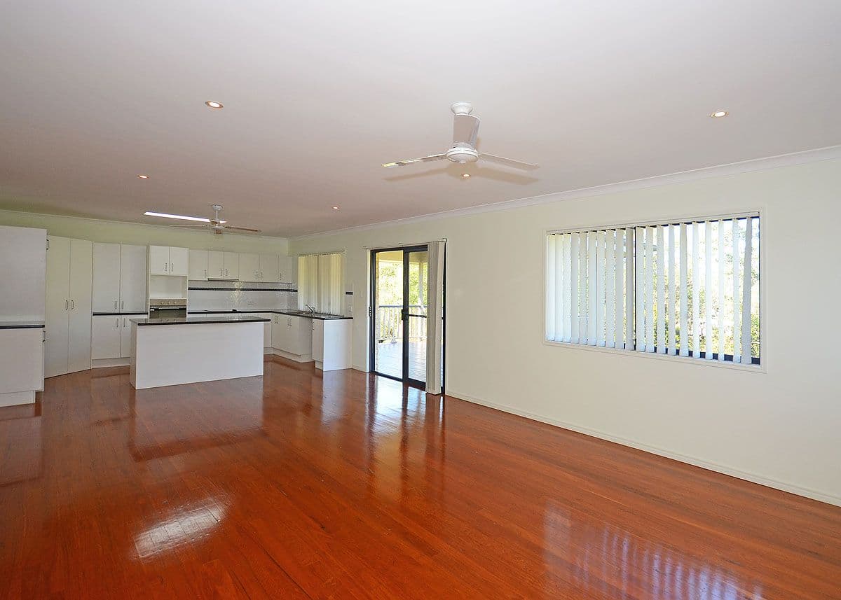 17 Highview Drive, CRAIGNISH QLD 4655, Craignish - Thumbnail 6