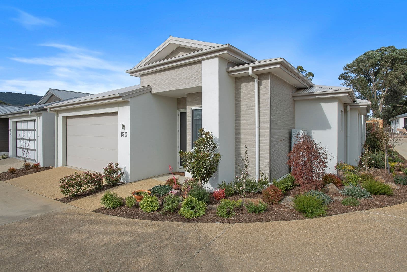 Villa 195 Gemlife - 1849 Mt Macedon Road, Woodend VIC 3442, Woodend - Image 1