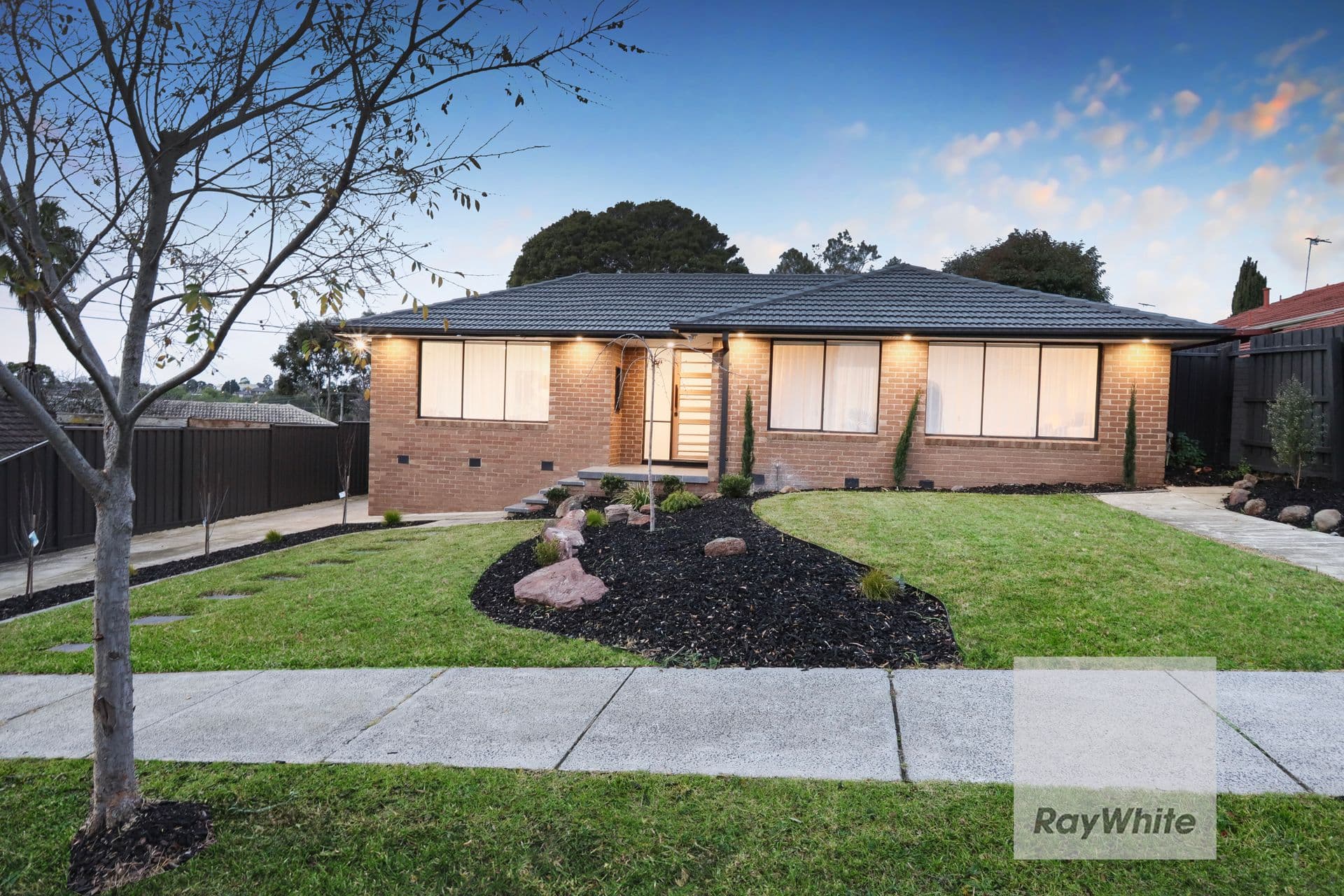 336 Carrick Drive, Gladstone Park VIC 3043, Gladstone Park - Thumbnail 2