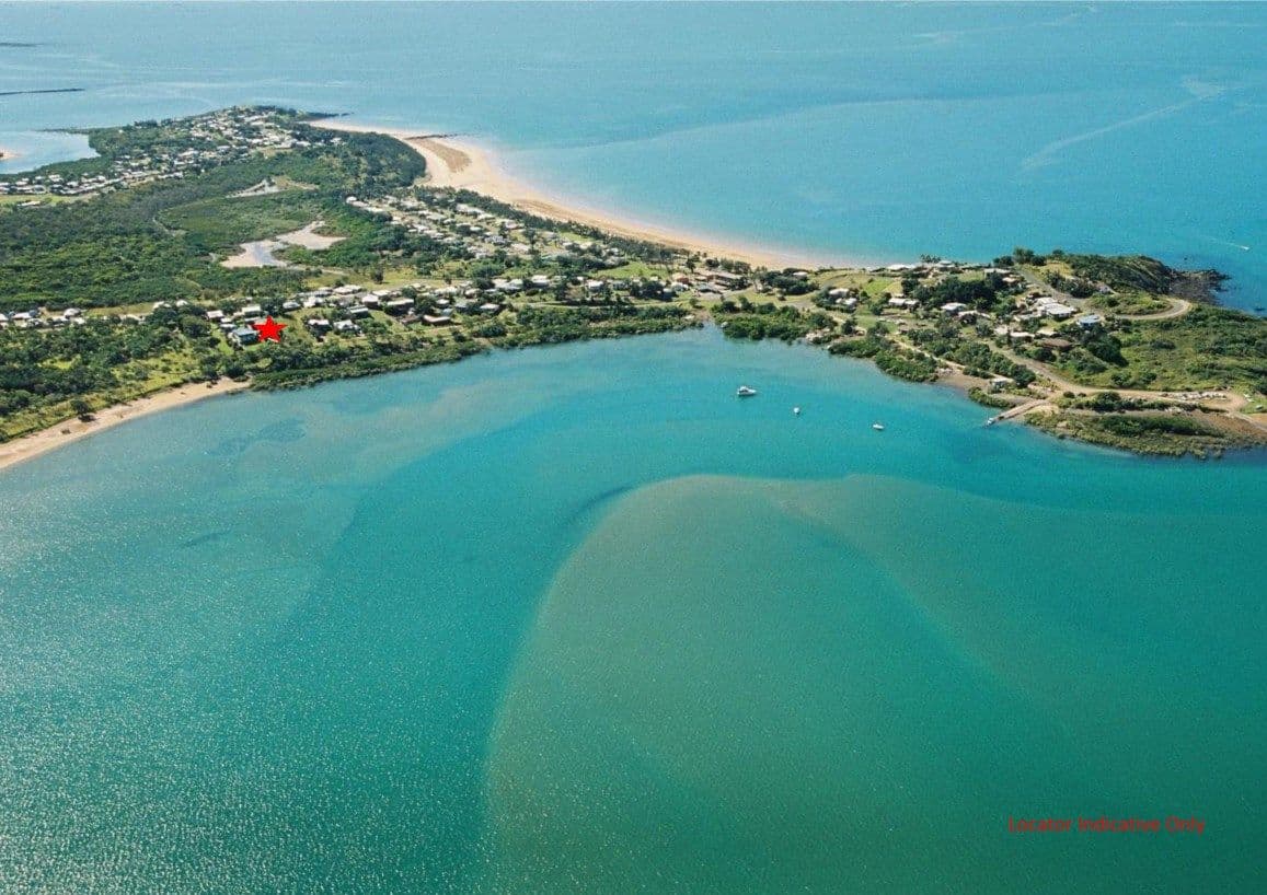 18 Ferries Terrace, SARINA BEACH QLD 4737, Sarina Beach - Thumbnail 3