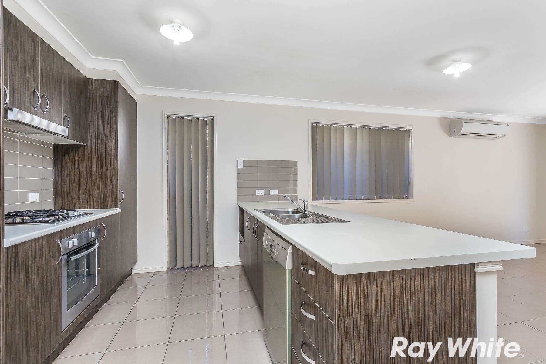 10 Dawson Court, North Lakes QLD 4509, North Lakes - Thumbnail 2