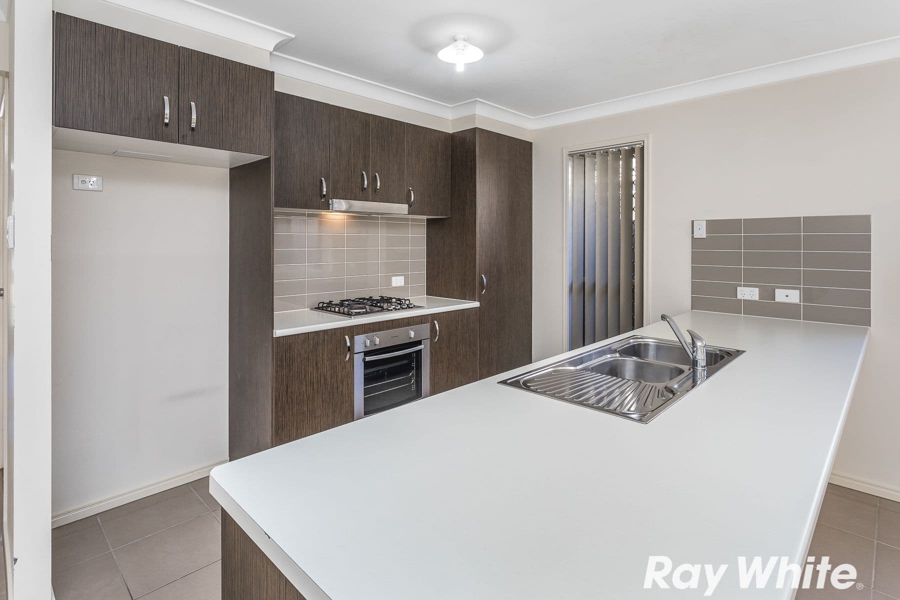10 Dawson Court, North Lakes QLD 4509, North Lakes - Thumbnail 3
