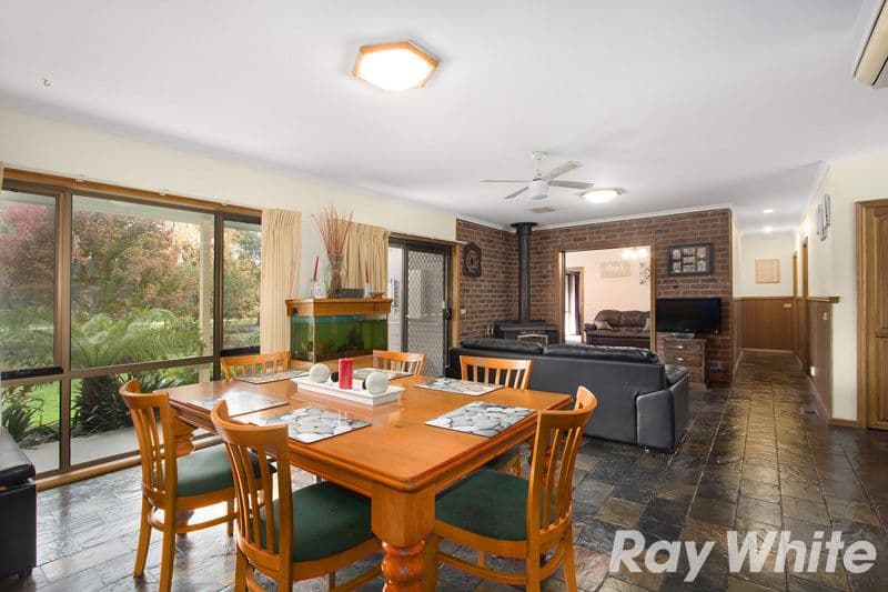 39 Riverside Avenue, Bunyip VIC 3815, Bunyip - Thumbnail 3