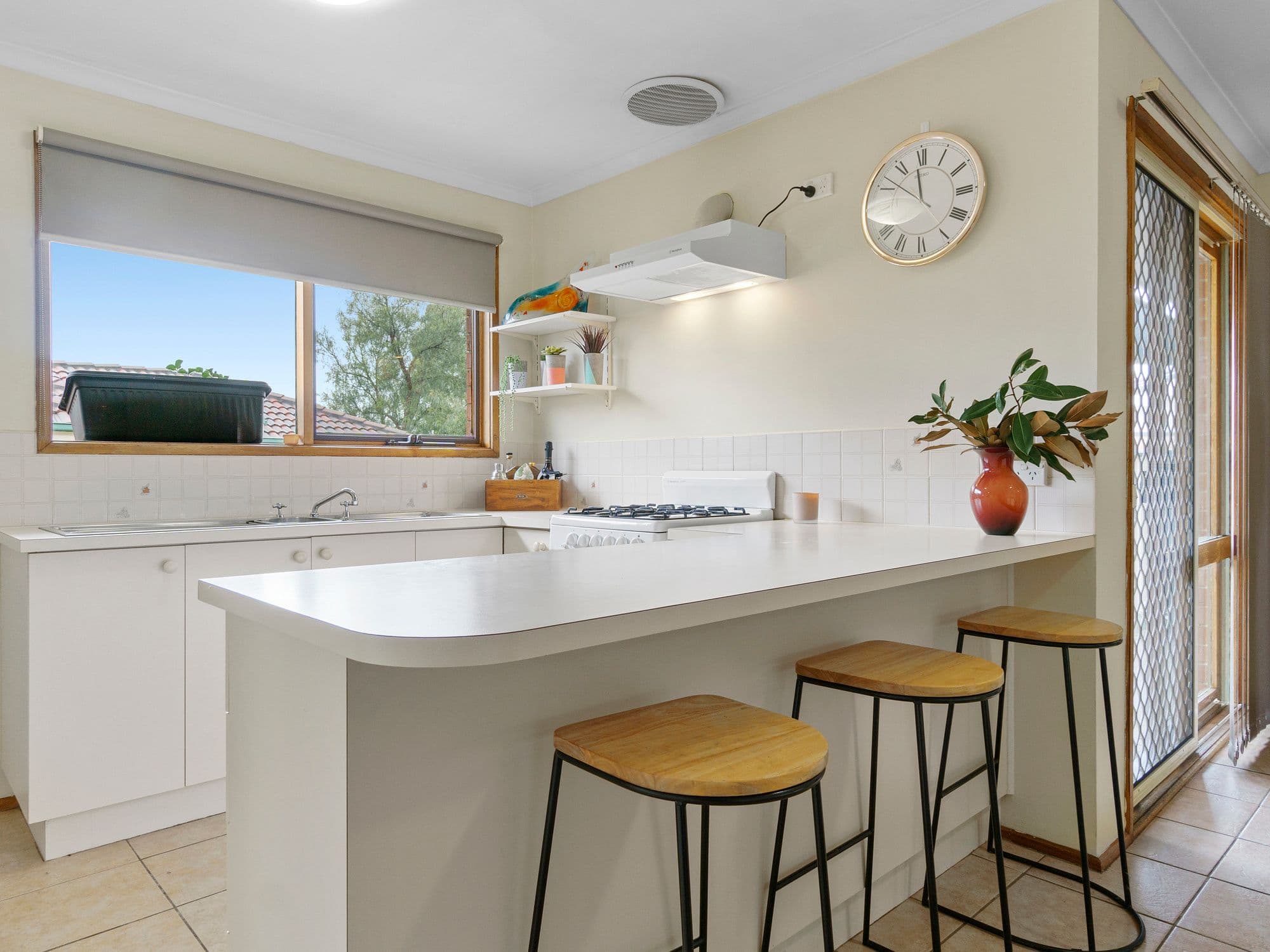100 Underbank Boulevard, Bacchus Marsh VIC 3340, Bacchus Marsh - Thumbnail 3