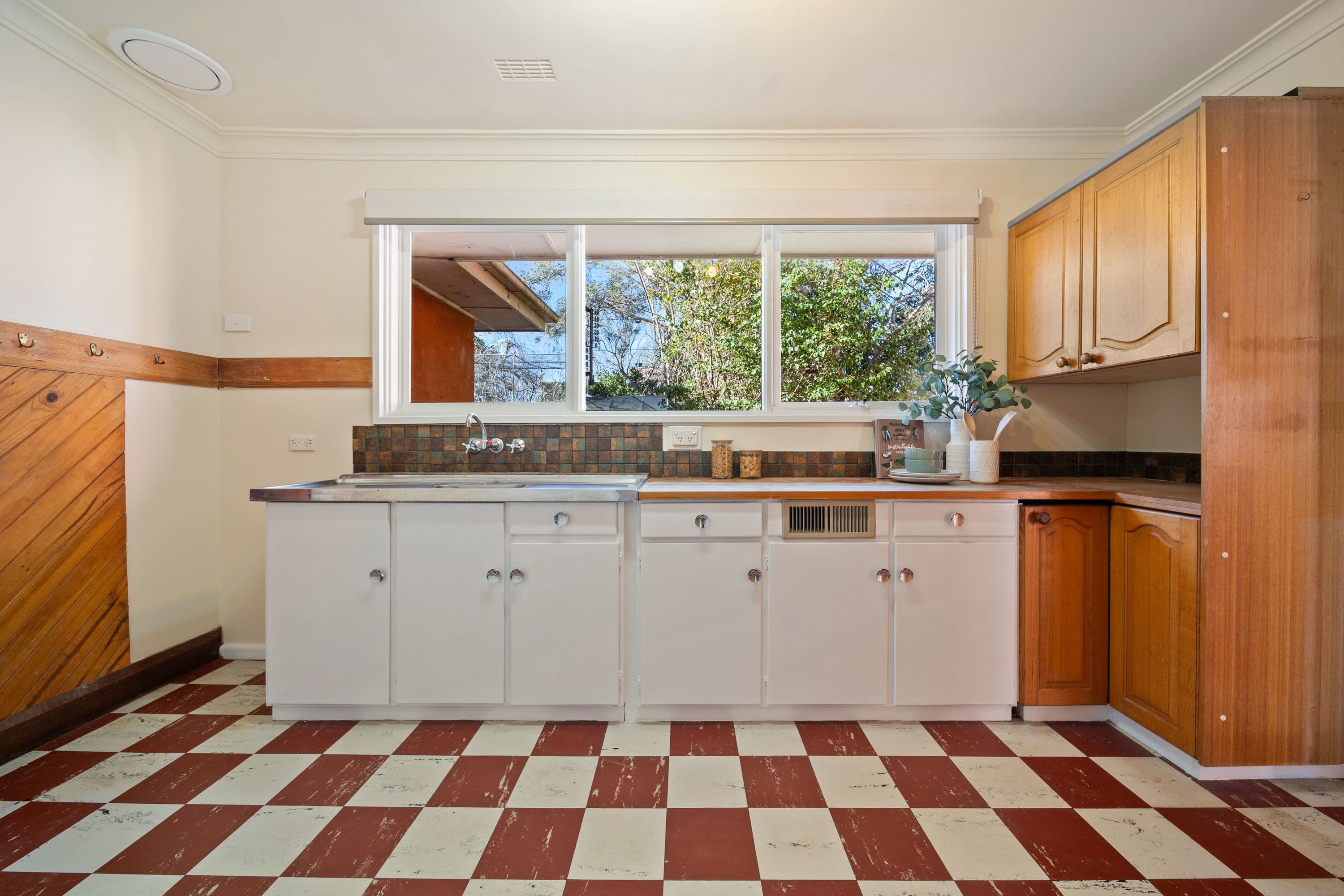 16 Lambert Street, Lyneham ACT 2602, Lyneham - Thumbnail 6