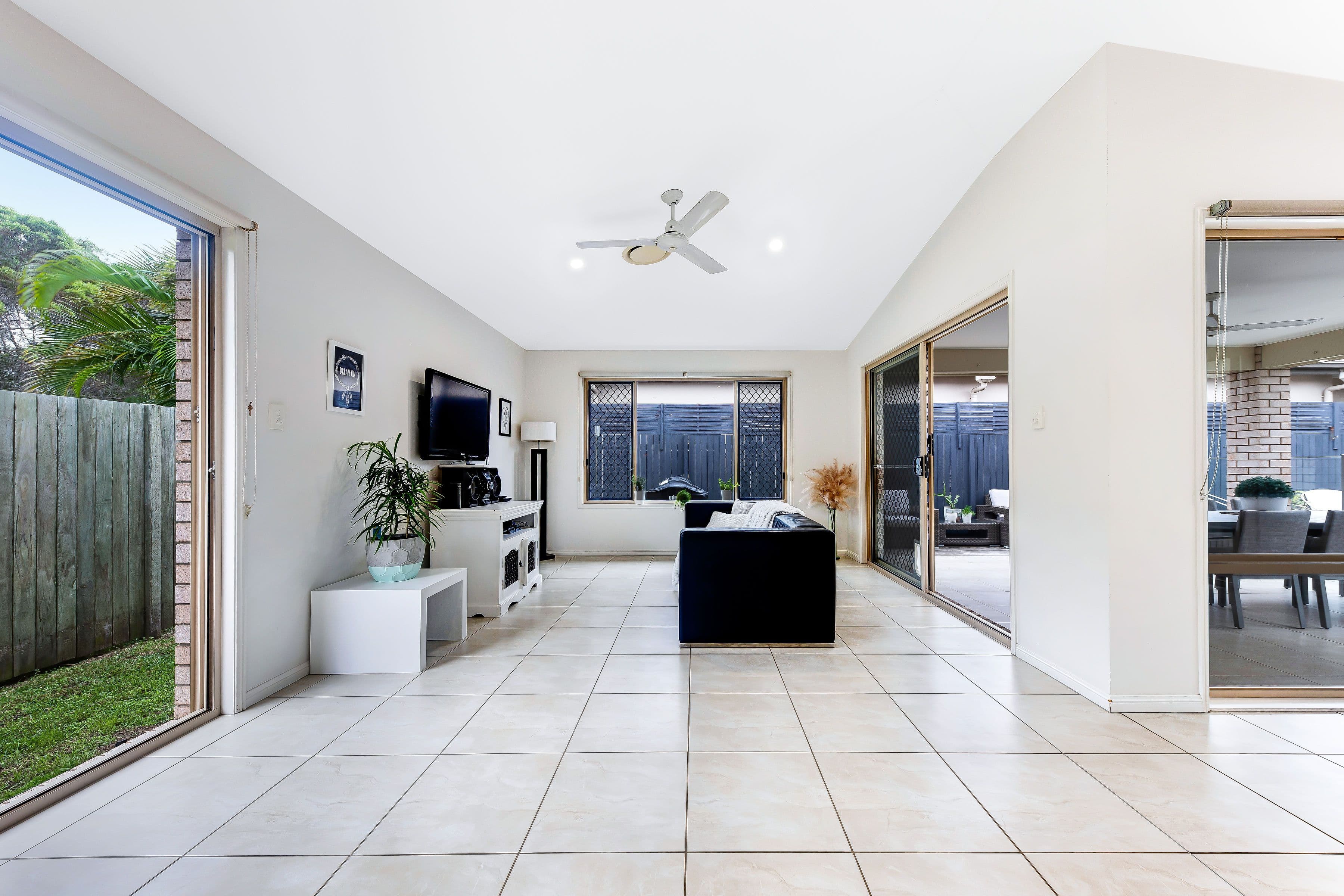 1 Fitzroy Court, Pacific Paradise QLD 4564, Pacific Paradise - Thumbnail 3