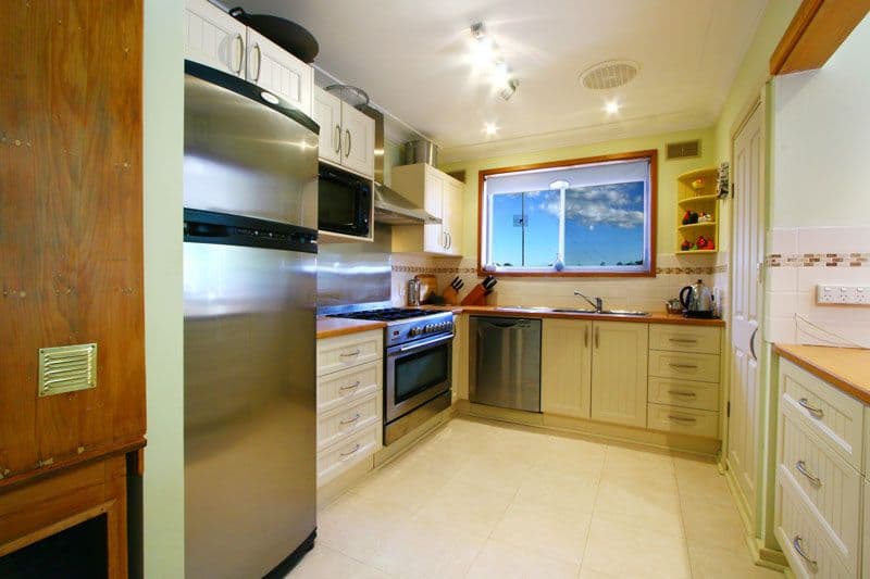 4  Iraga Avenue, WOLLONGONG WEST NSW 2500, West Wollongong - Thumbnail 4