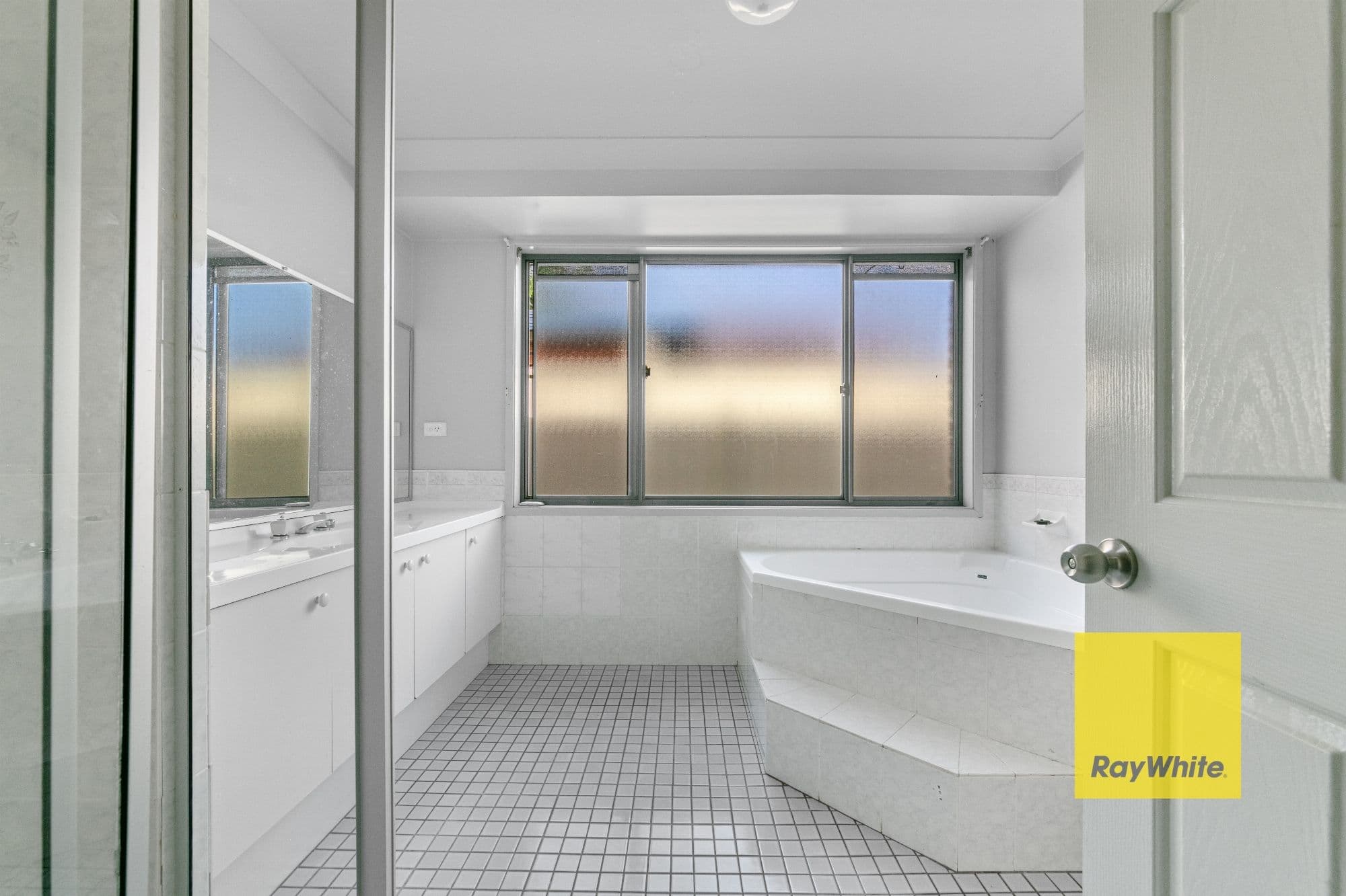 10 Taloma Street, Gorokan NSW 2263, Gorokan - Thumbnail 8