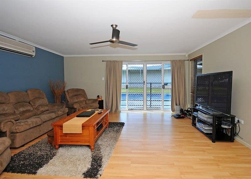 16 Garden Drive, URANGAN QLD 4655, Urangan - Thumbnail 2