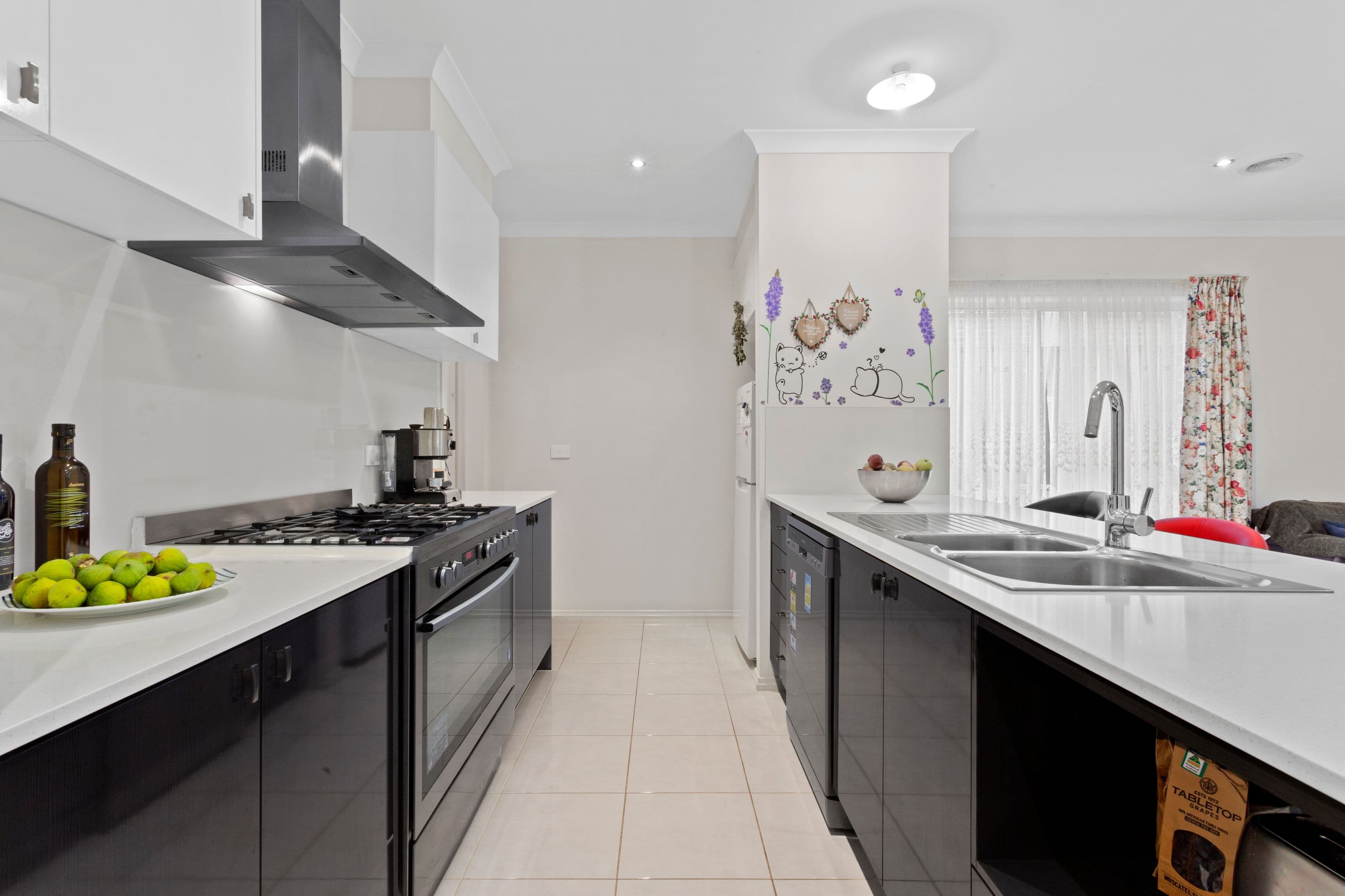 6 Southdown Rise, Mernda VIC 3754, Mernda - Thumbnail 2