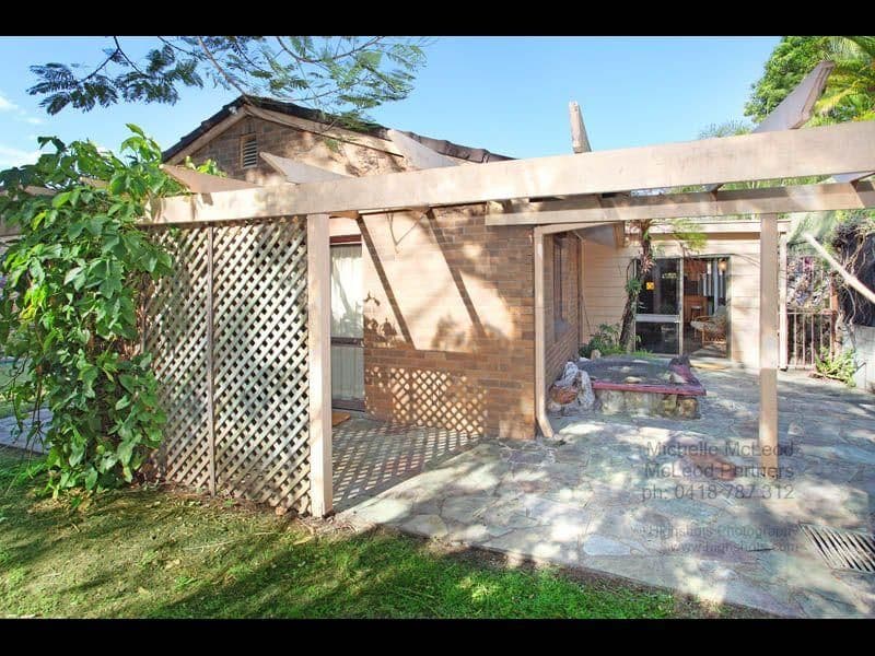 20 Chantilly Street, CHAPEL HILL QLD 4069, Chapel Hill - Thumbnail 8