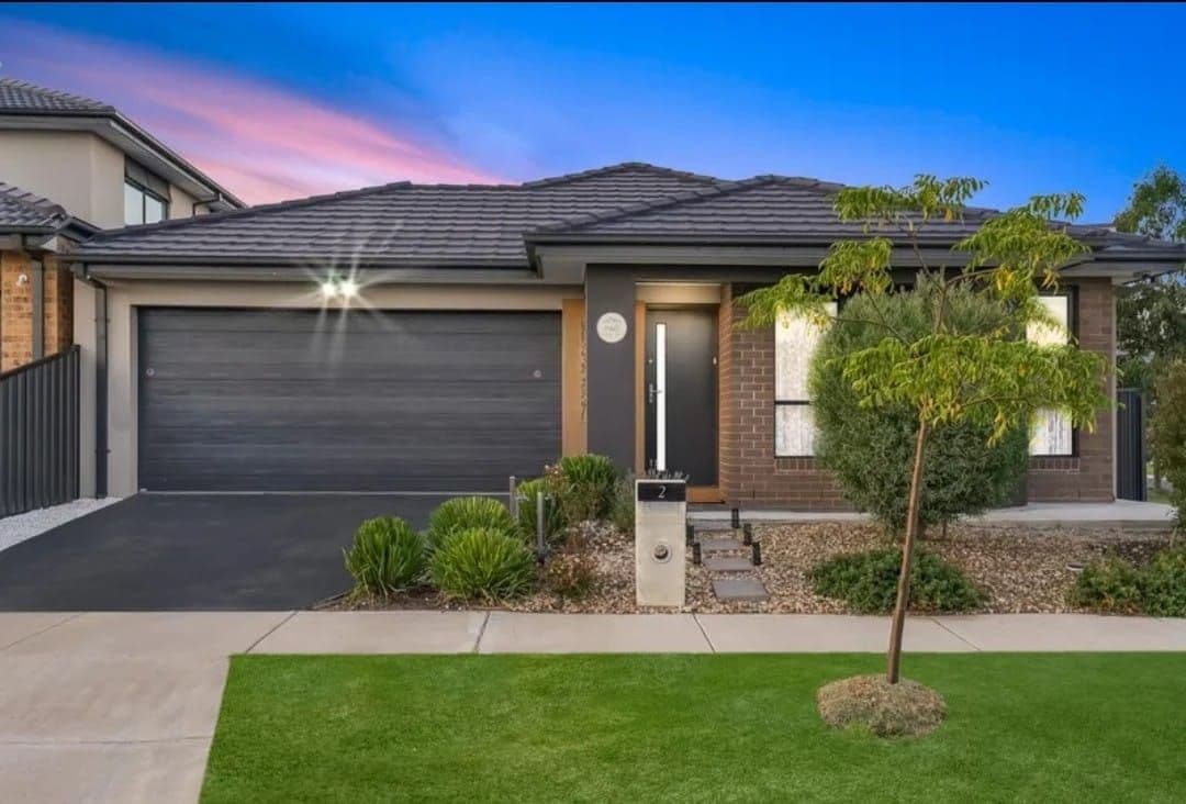 2 Festivity Street, Tarneit VIC 3029, Tarneit - Thumbnail 2
