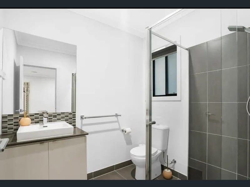 2 Festivity Street, Tarneit VIC 3029, Tarneit - Thumbnail 4