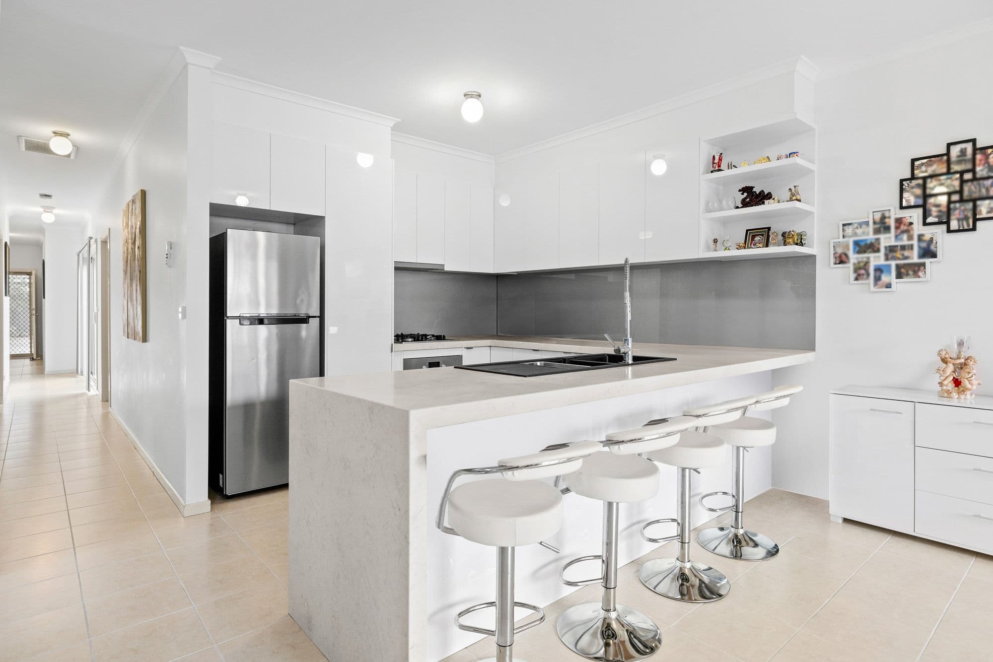5 Odessa Court, Werribee VIC 3030, Werribee - Thumbnail 2
