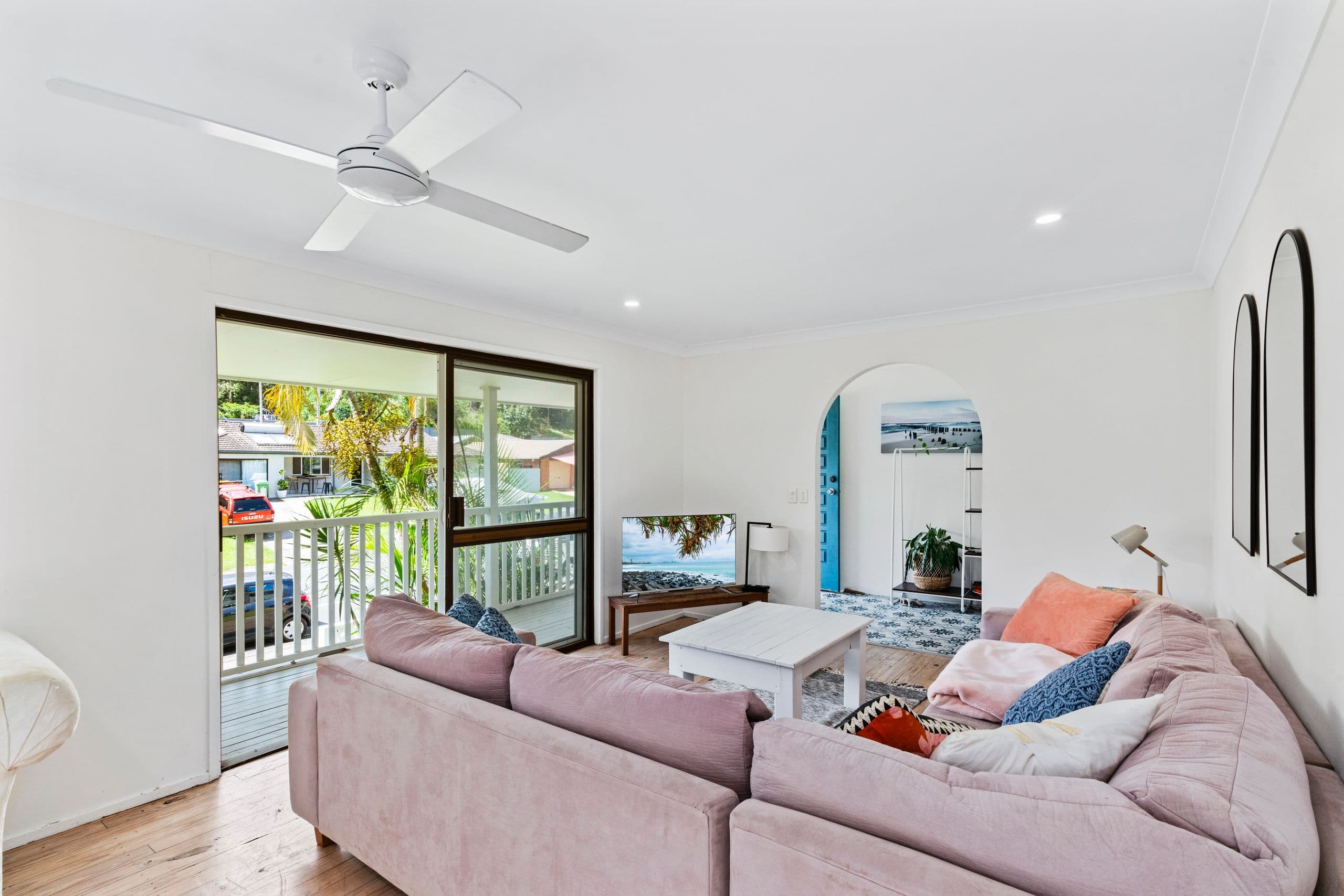 25 Mirreen Drive, Tugun QLD 4224, Tugun - Thumbnail 4