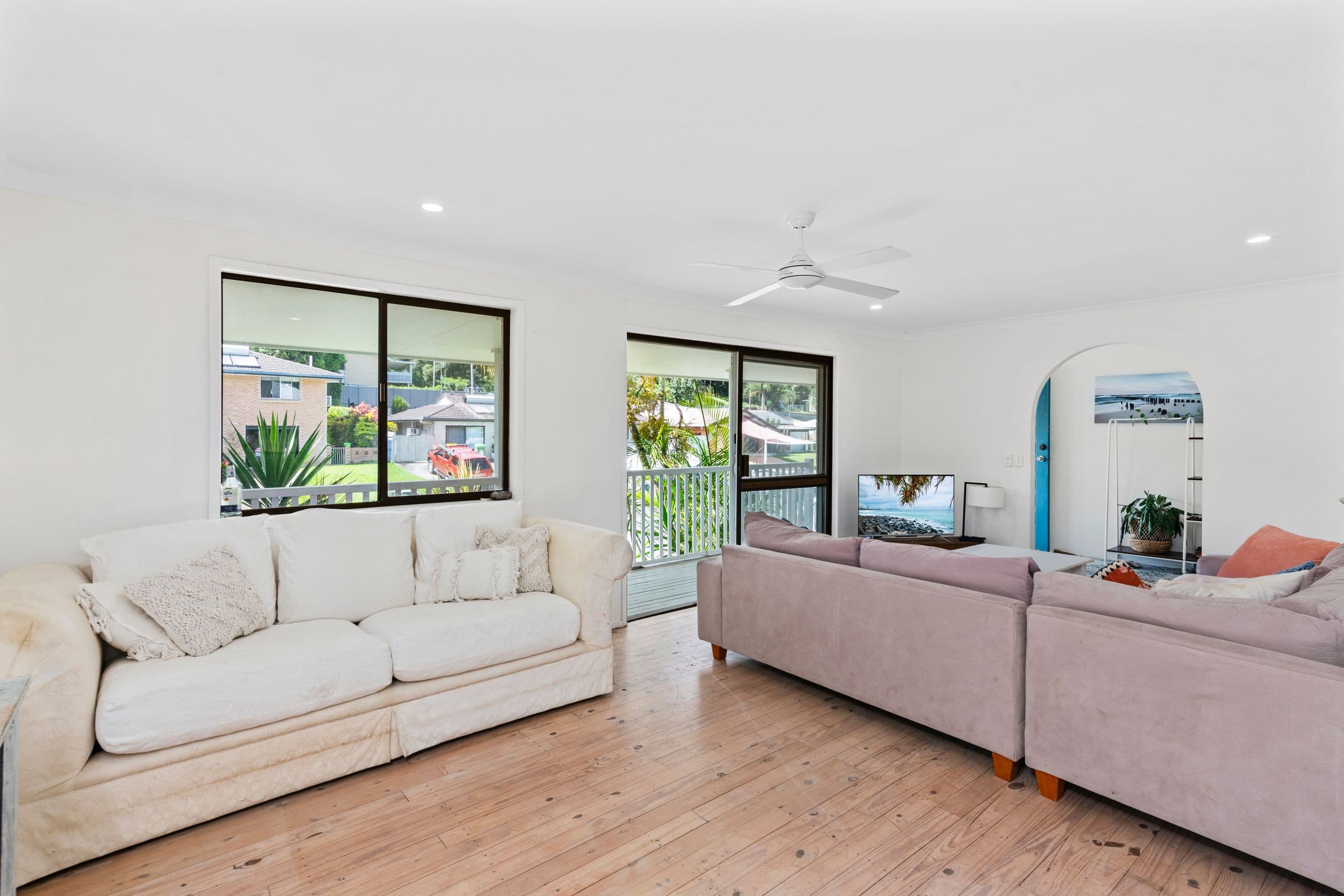 25 Mirreen Drive, Tugun QLD 4224, Tugun - Thumbnail 5