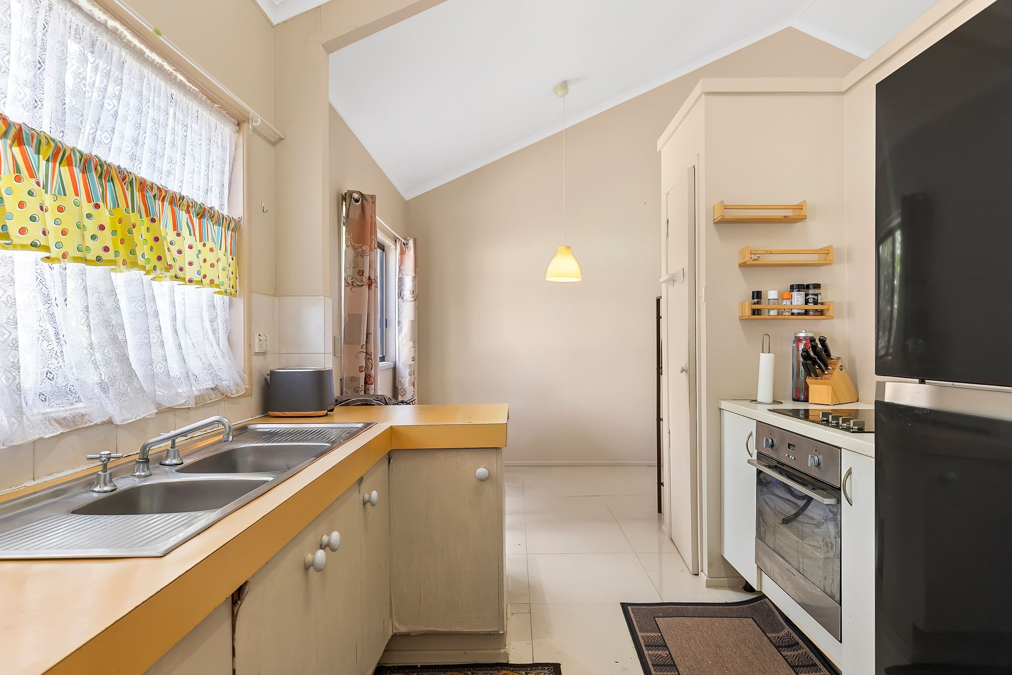 55 Ariel Avenue, Kingston QLD 4114, Kingston - Thumbnail 4