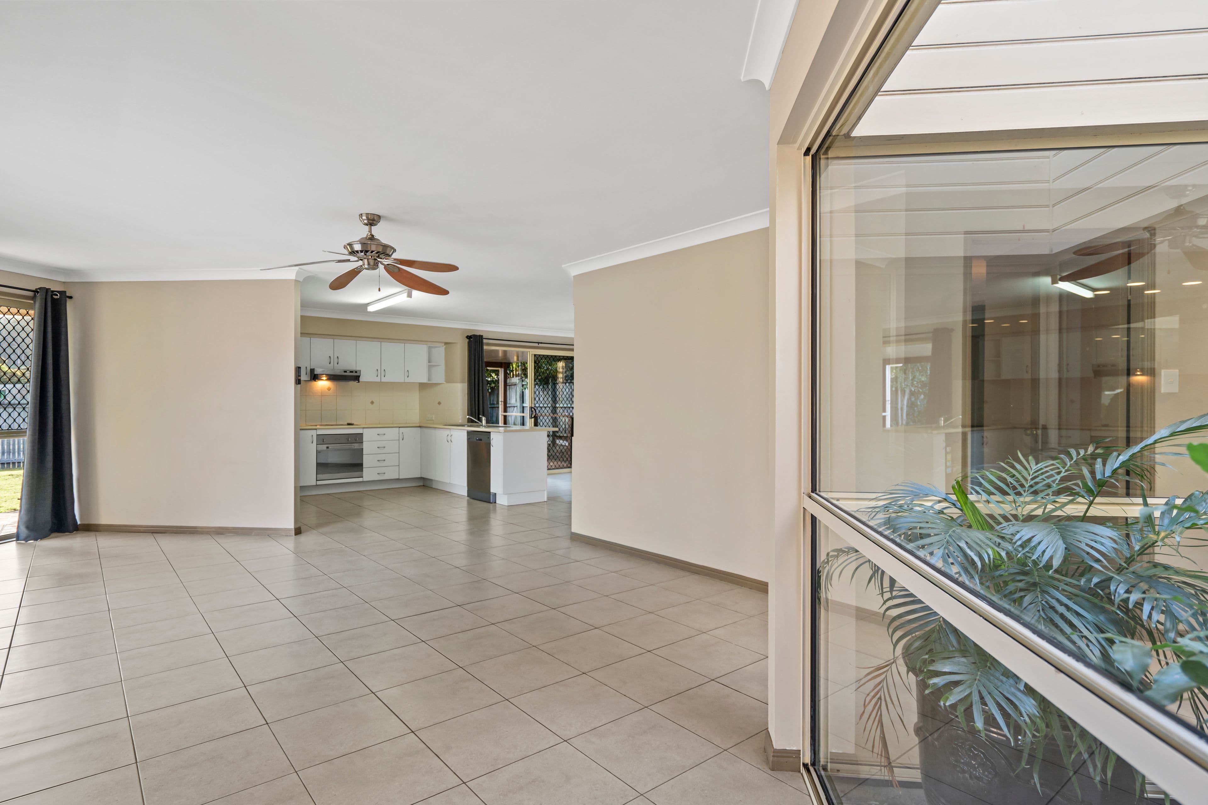21 Holly Crescent, Windaroo QLD 4207, Windaroo - Thumbnail 6