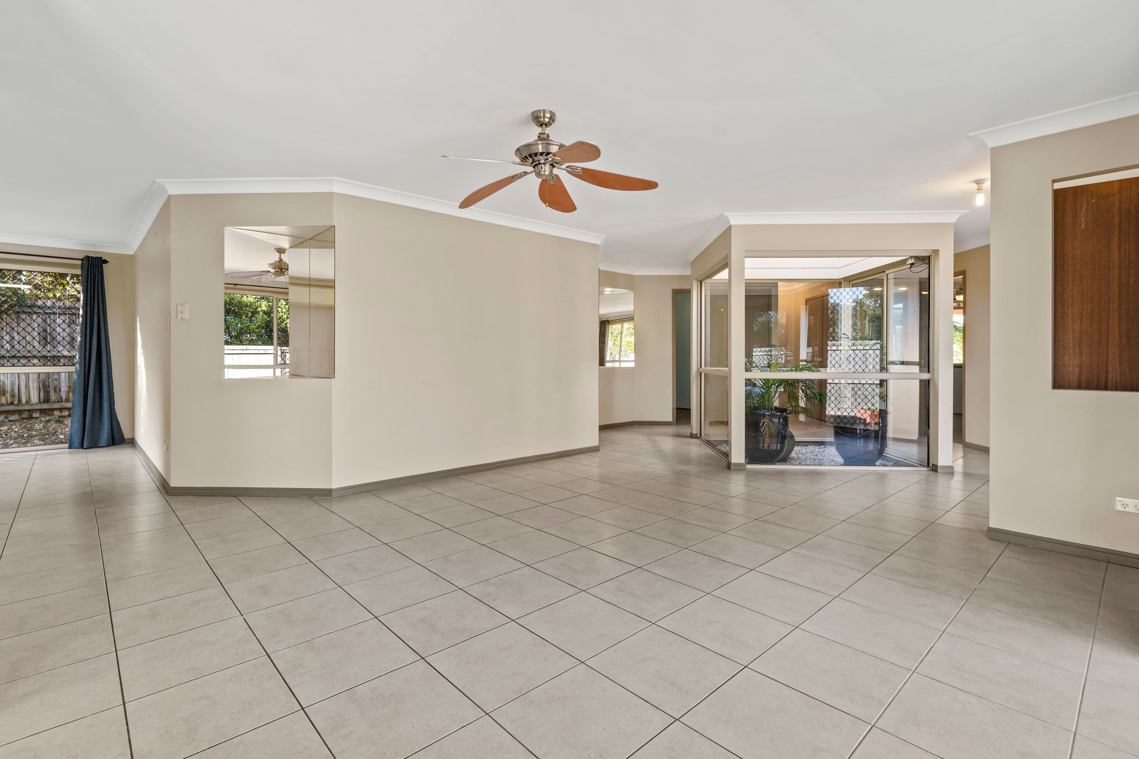 21 Holly Crescent, Windaroo QLD 4207, Windaroo - Thumbnail 7