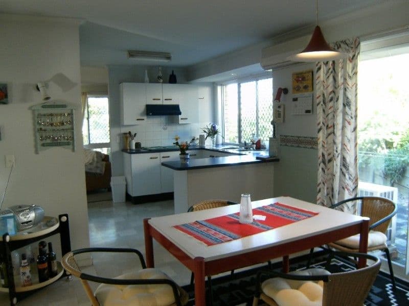 6 Riverstone Road, HELENSVALE QLD 4212, Helensvale - Thumbnail 5