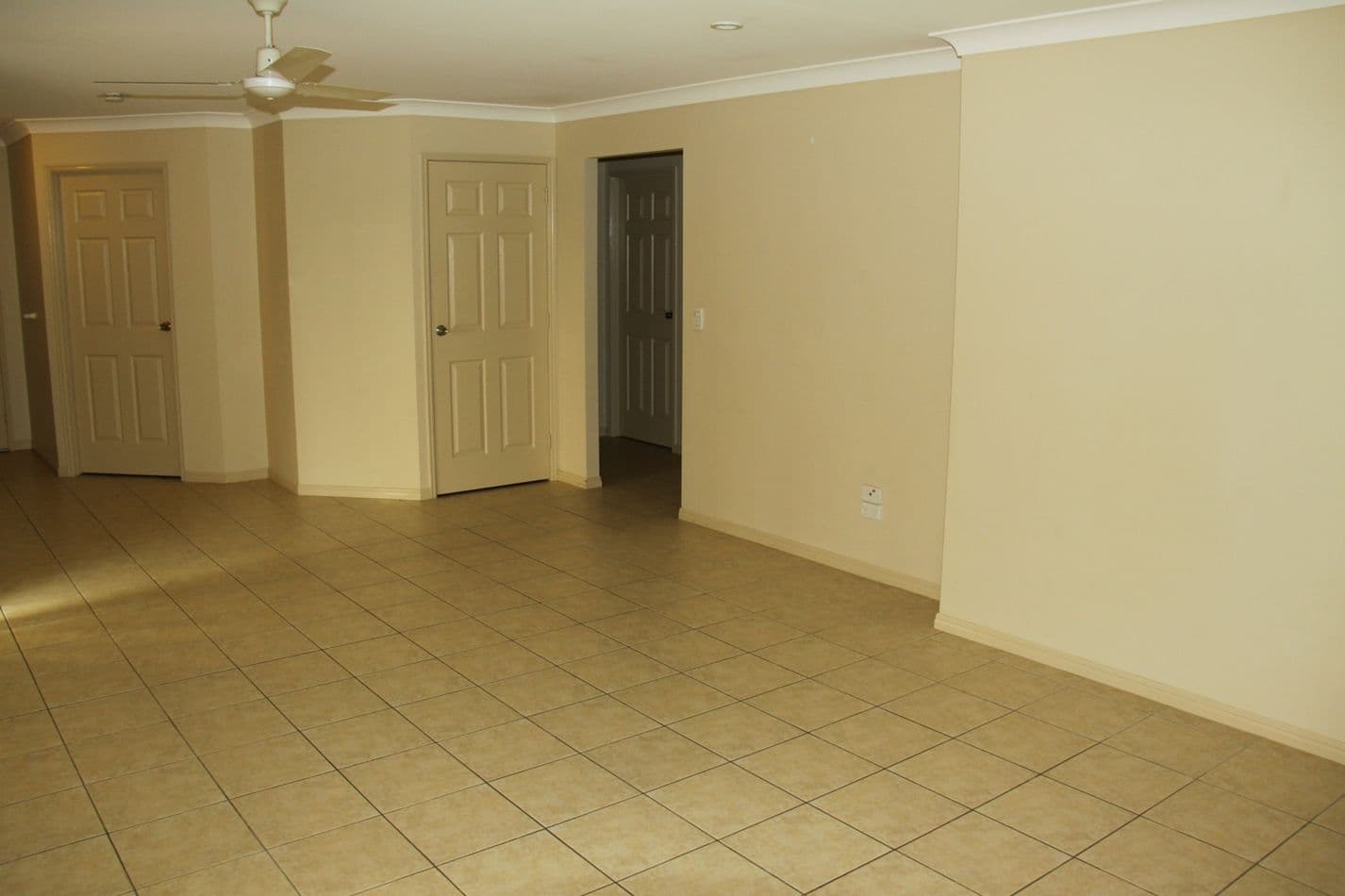 8 Gregory Street, TANNUM SANDS QLD 4680, Tannum Sands - Thumbnail 3