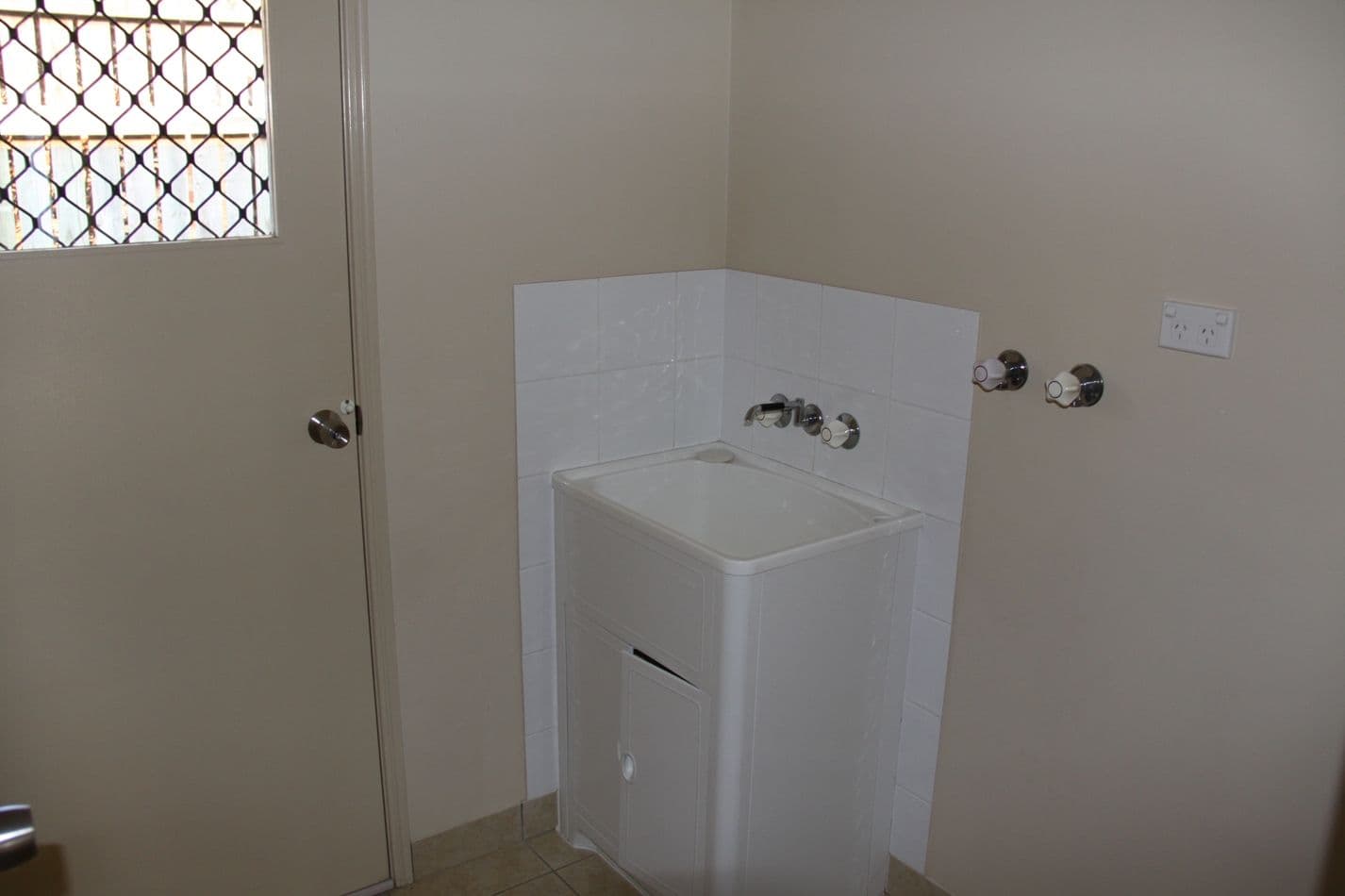 8 Gregory Street, TANNUM SANDS QLD 4680, Tannum Sands - Thumbnail 7