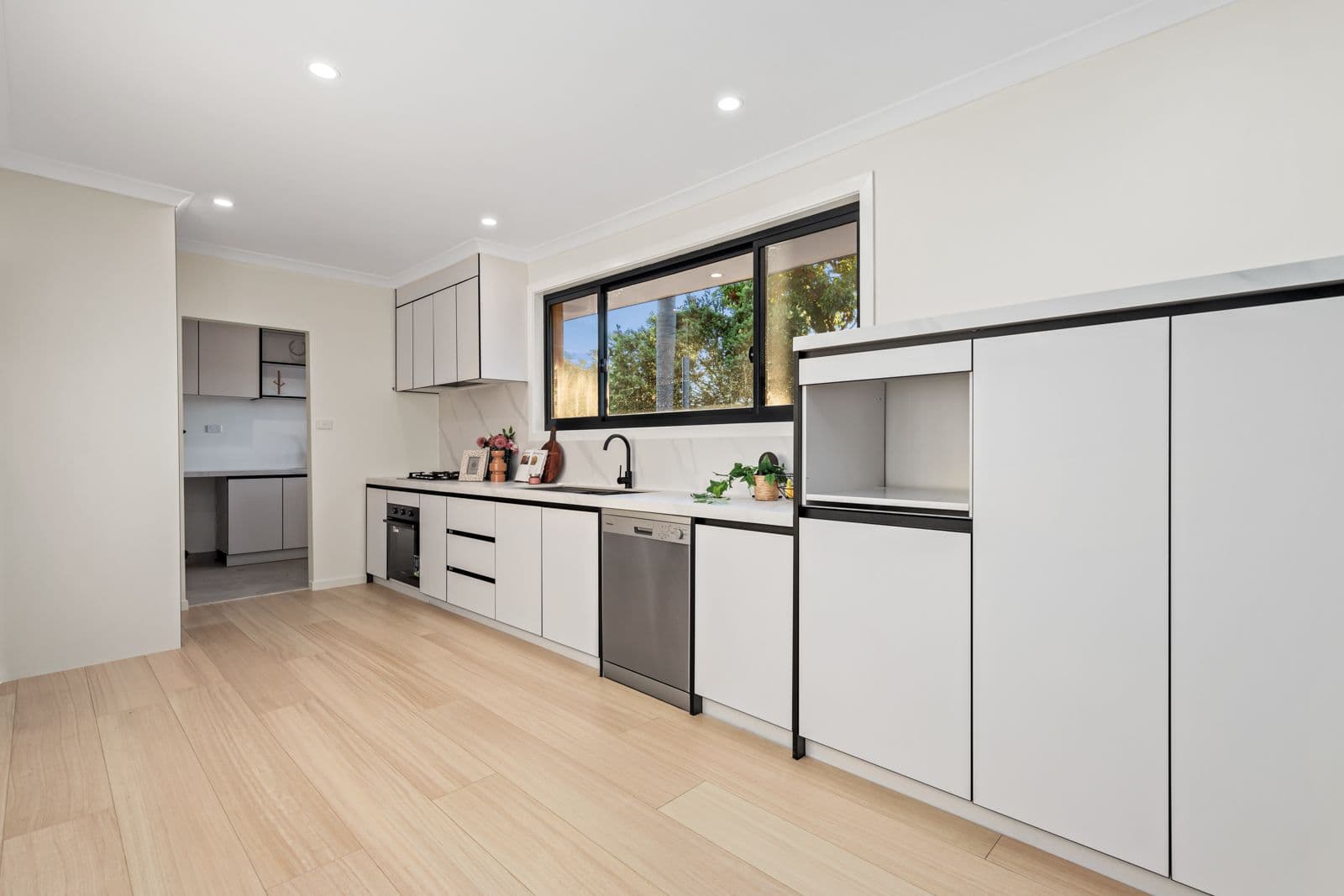 28 Tirana Street, Mitcham VIC 3132, Mitcham - Thumbnail 5