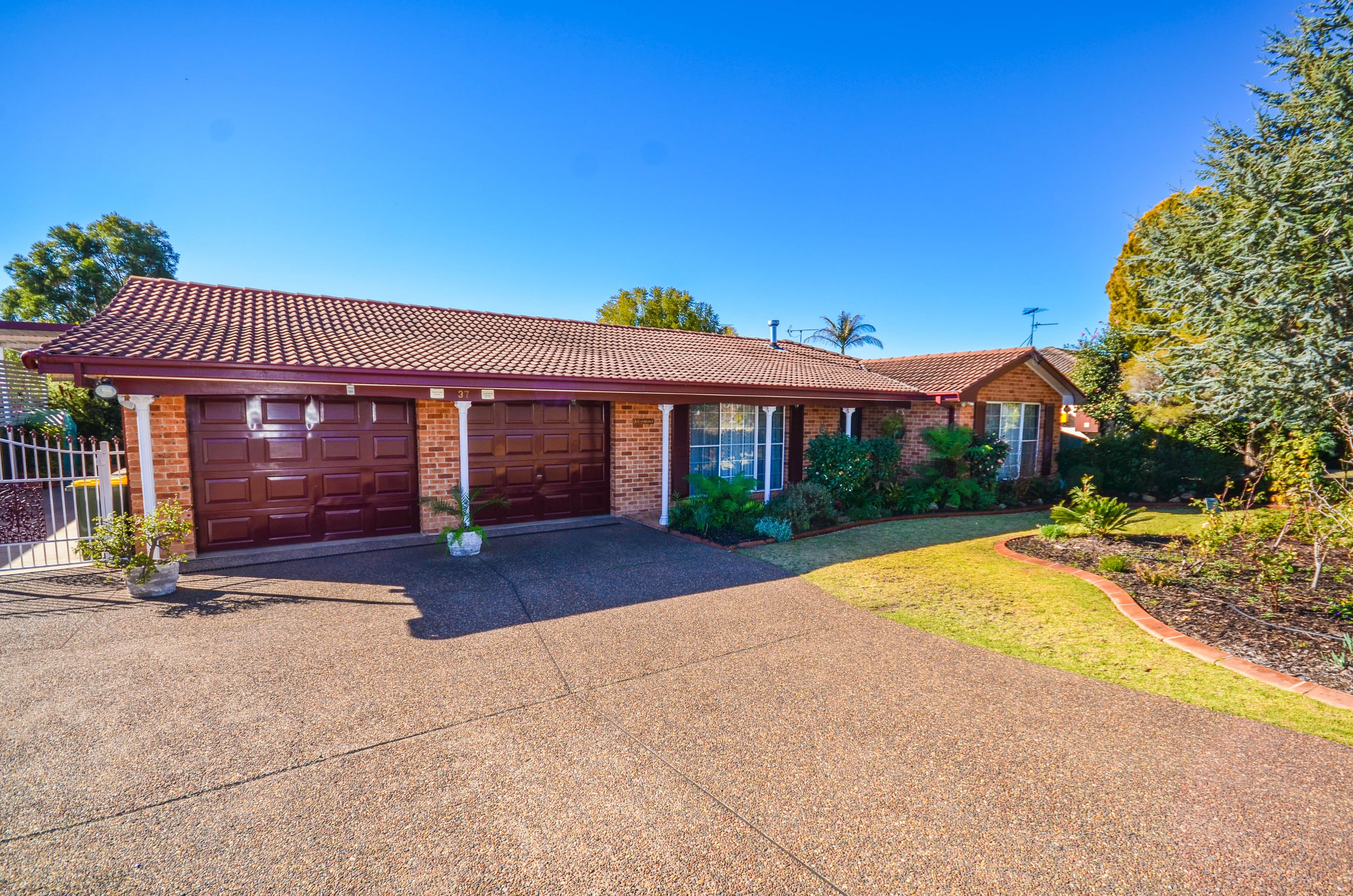 37 Park Street, Tahmoor - Image 1