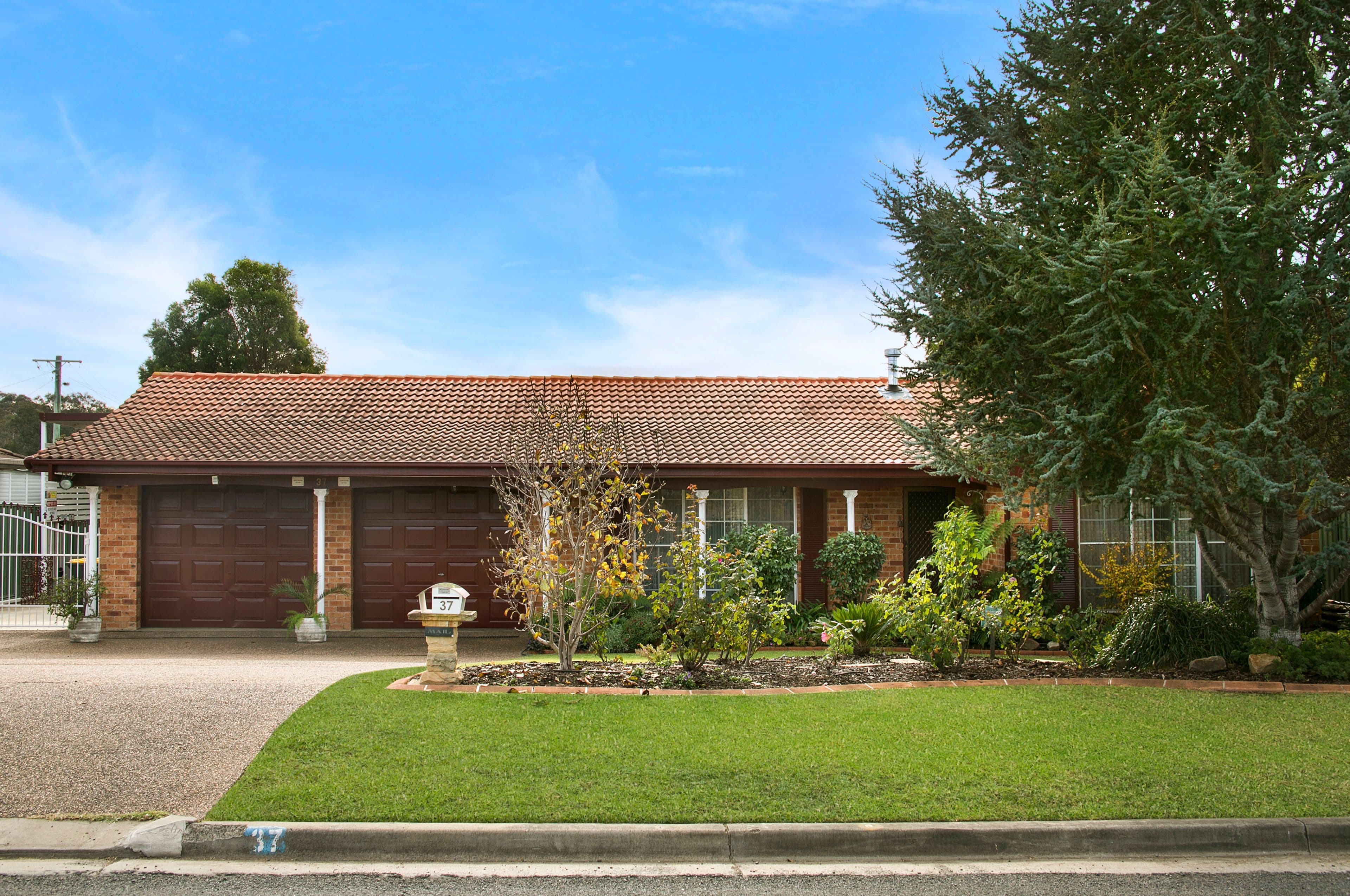 37 Park Street, Tahmoor - Thumbnail 2