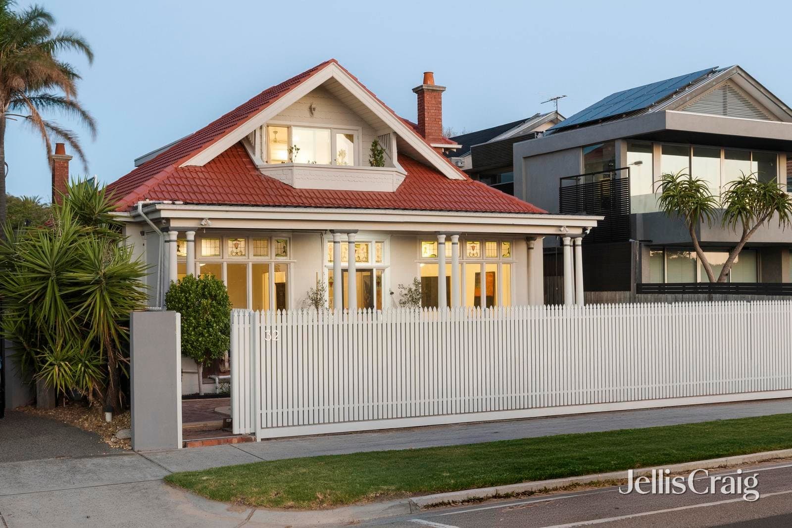 32 Marine Parade, St Kilda, St Kilda - Thumbnail 2