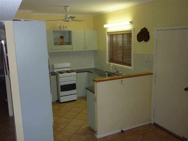 5 Menzies Place, KARRATHA WA 6714, Karratha - Thumbnail 4