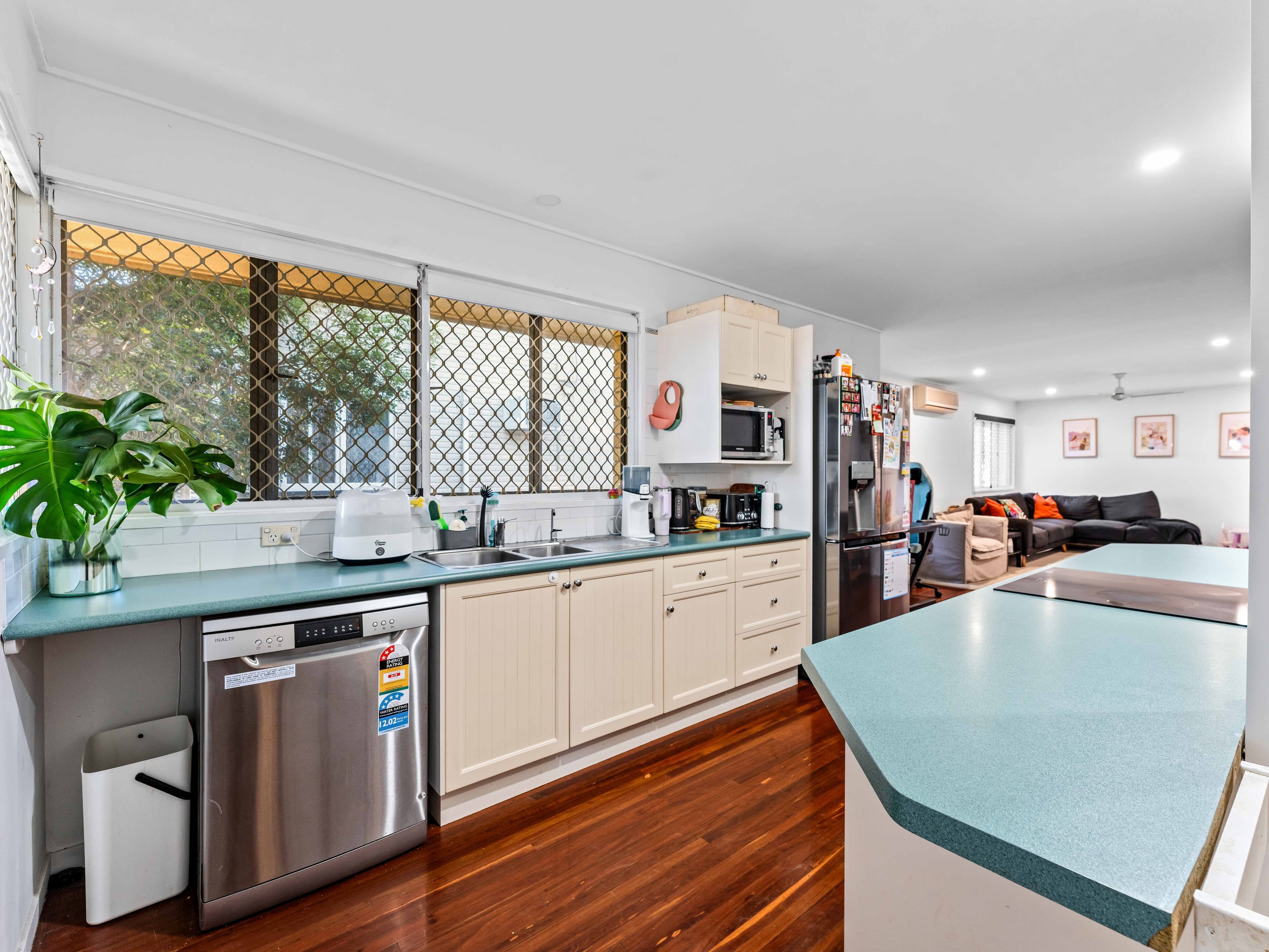 28 Warrawong Street, Eastern Heights QLD 4305, Eastern Heights - Thumbnail 3