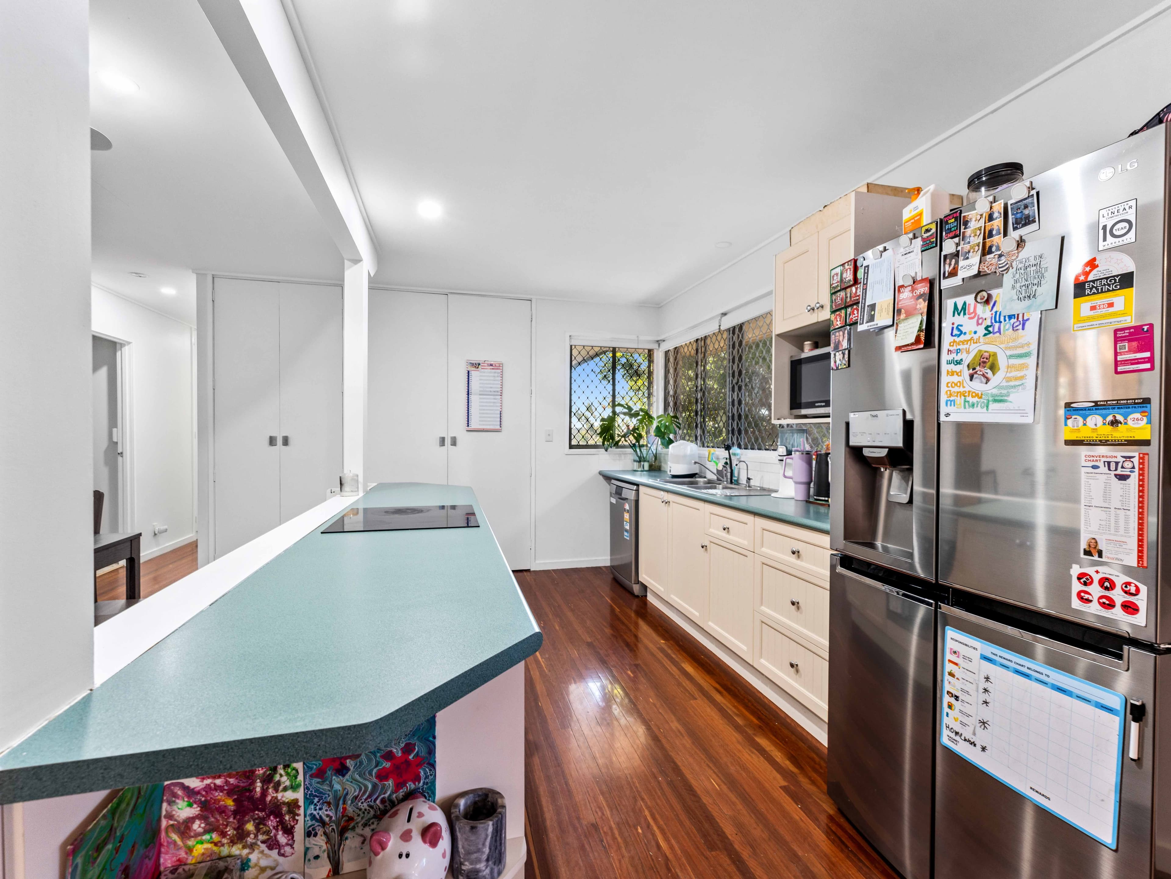 28 Warrawong Street, Eastern Heights QLD 4305, Eastern Heights - Thumbnail 4