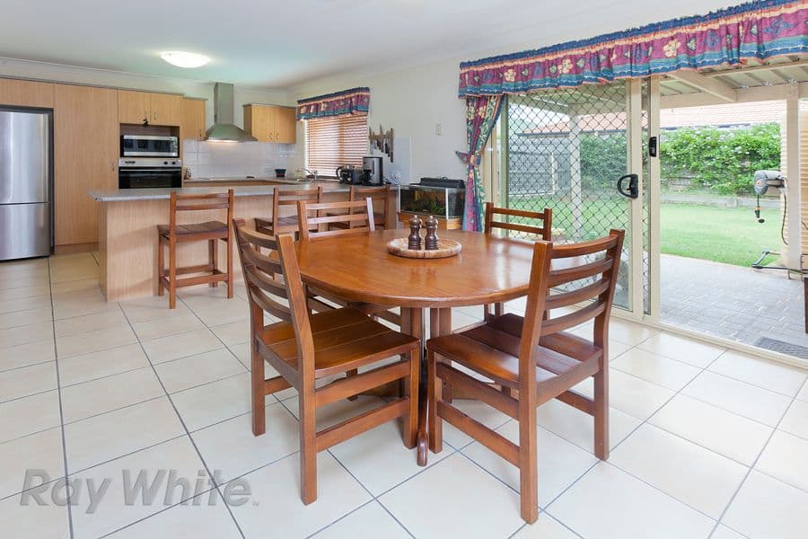 9 Alfred Place, SPRINGFIELD LAKES QLD 4300, Springfield Lakes - Thumbnail 2