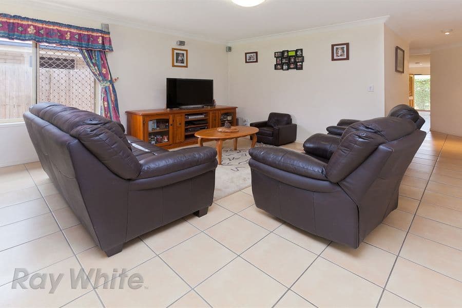 9 Alfred Place, SPRINGFIELD LAKES QLD 4300, Springfield Lakes - Thumbnail 4