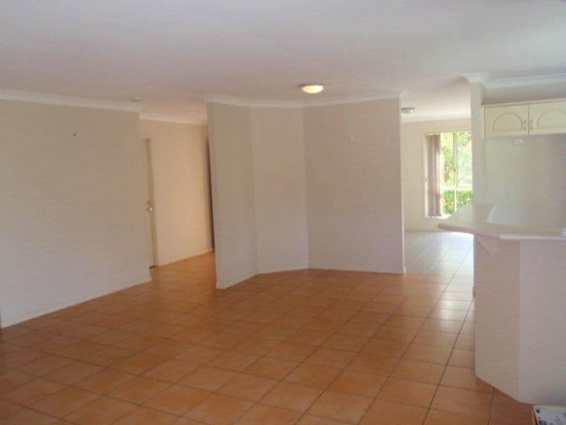 6 Chelmsford Place, PARKWOOD QLD 4214, Parkwood - Thumbnail 5