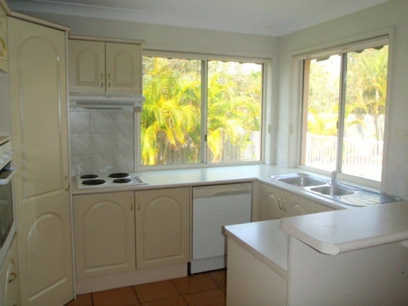 6 Chelmsford Place, PARKWOOD QLD 4214, Parkwood - Thumbnail 8