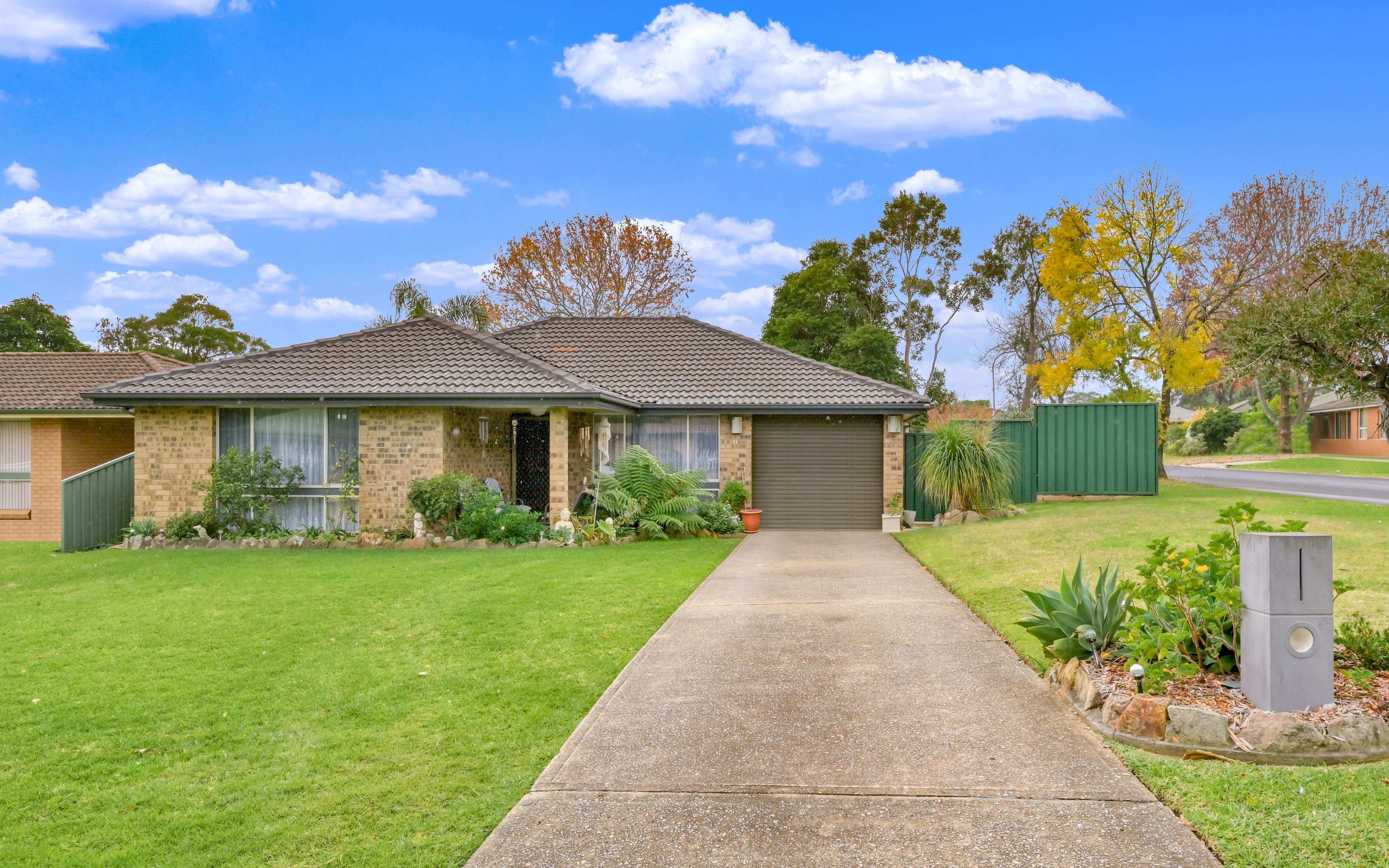 2 Kim Place, Ingleburn NSW 2565, Ingleburn - Image 1