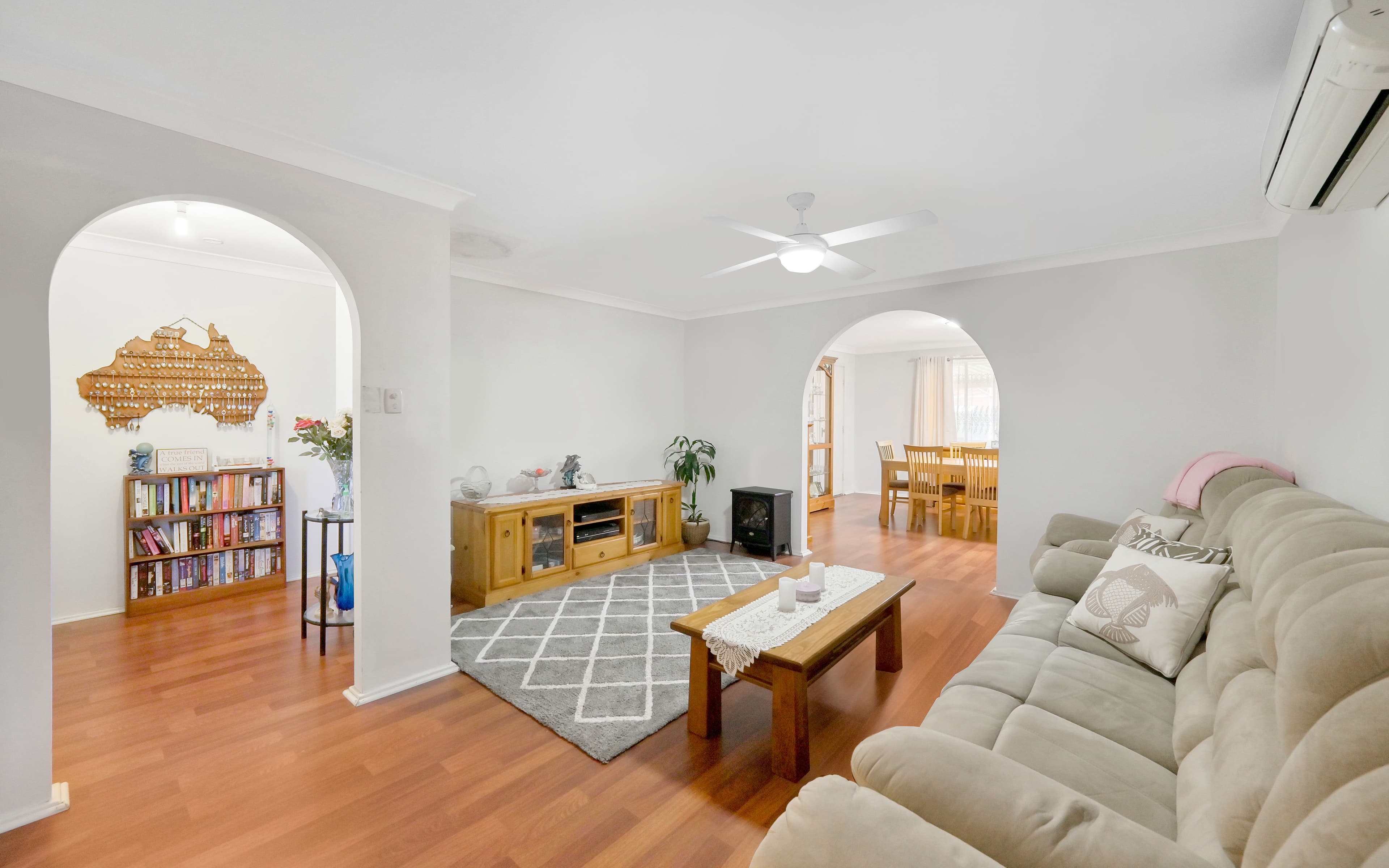 2 Kim Place, Ingleburn NSW 2565, Ingleburn - Thumbnail 2