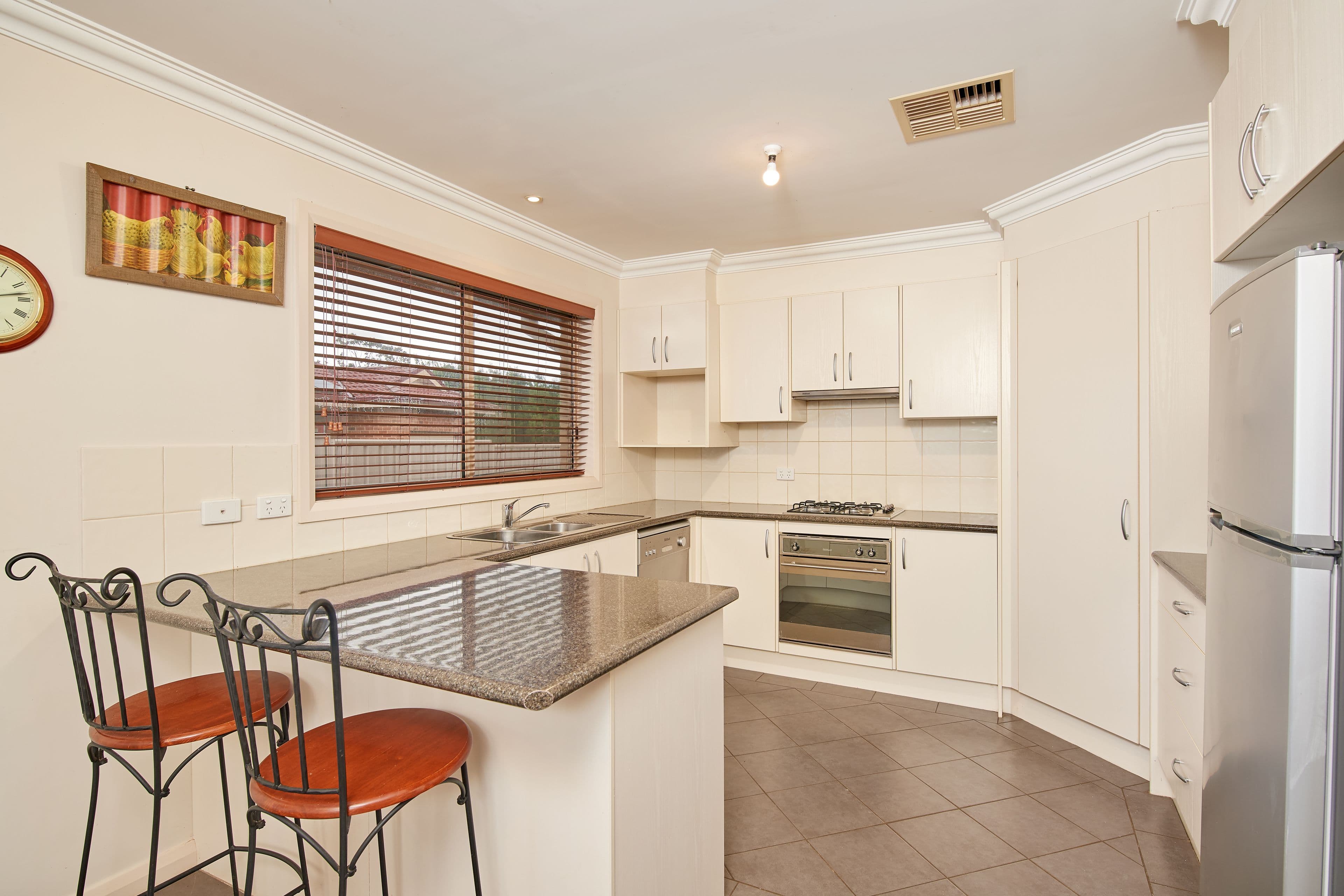 35 Pitt Street, Junee NSW 2663, Junee - Thumbnail 2