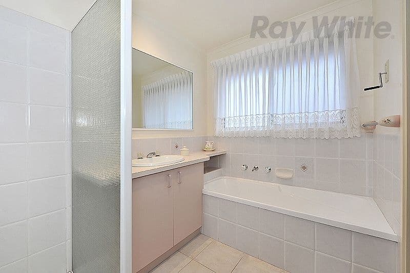 3 Romeo Court, Mill Park VIC 3082, Mill Park - Thumbnail 5