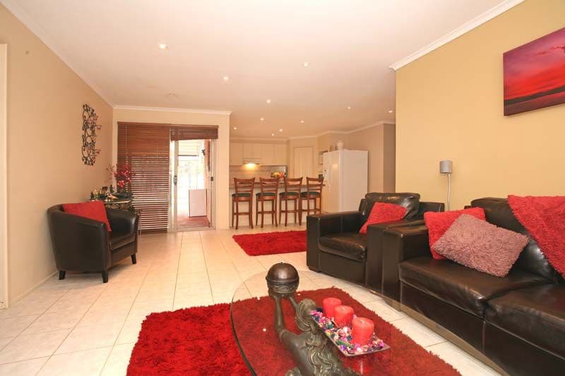 65 Capital Avenue, GLEN WAVERLEY VIC 3150, Glen Waverley - Thumbnail 2