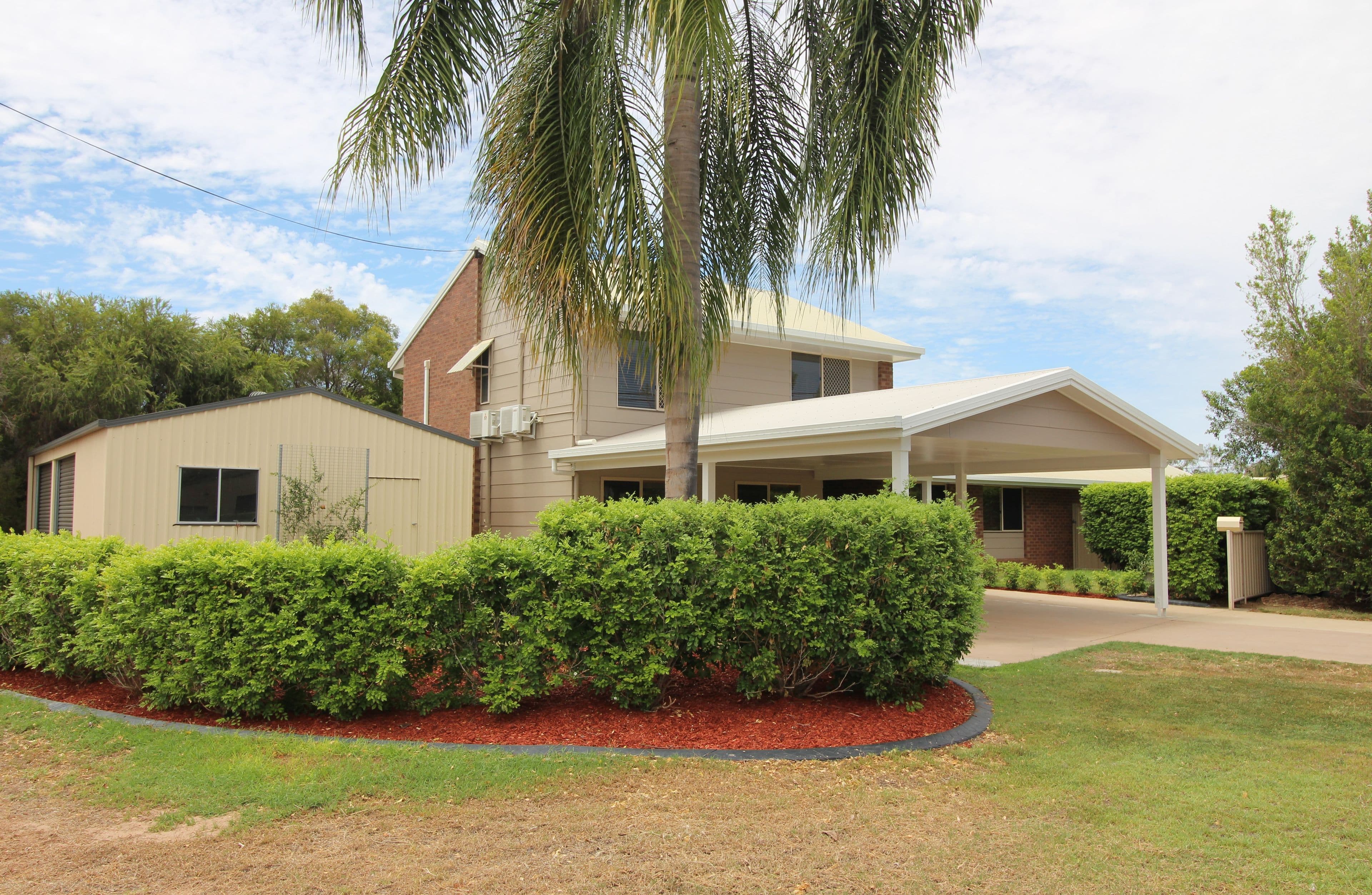 12 Russ Layton Drive, Emerald QLD 4720, Emerald - Thumbnail 2